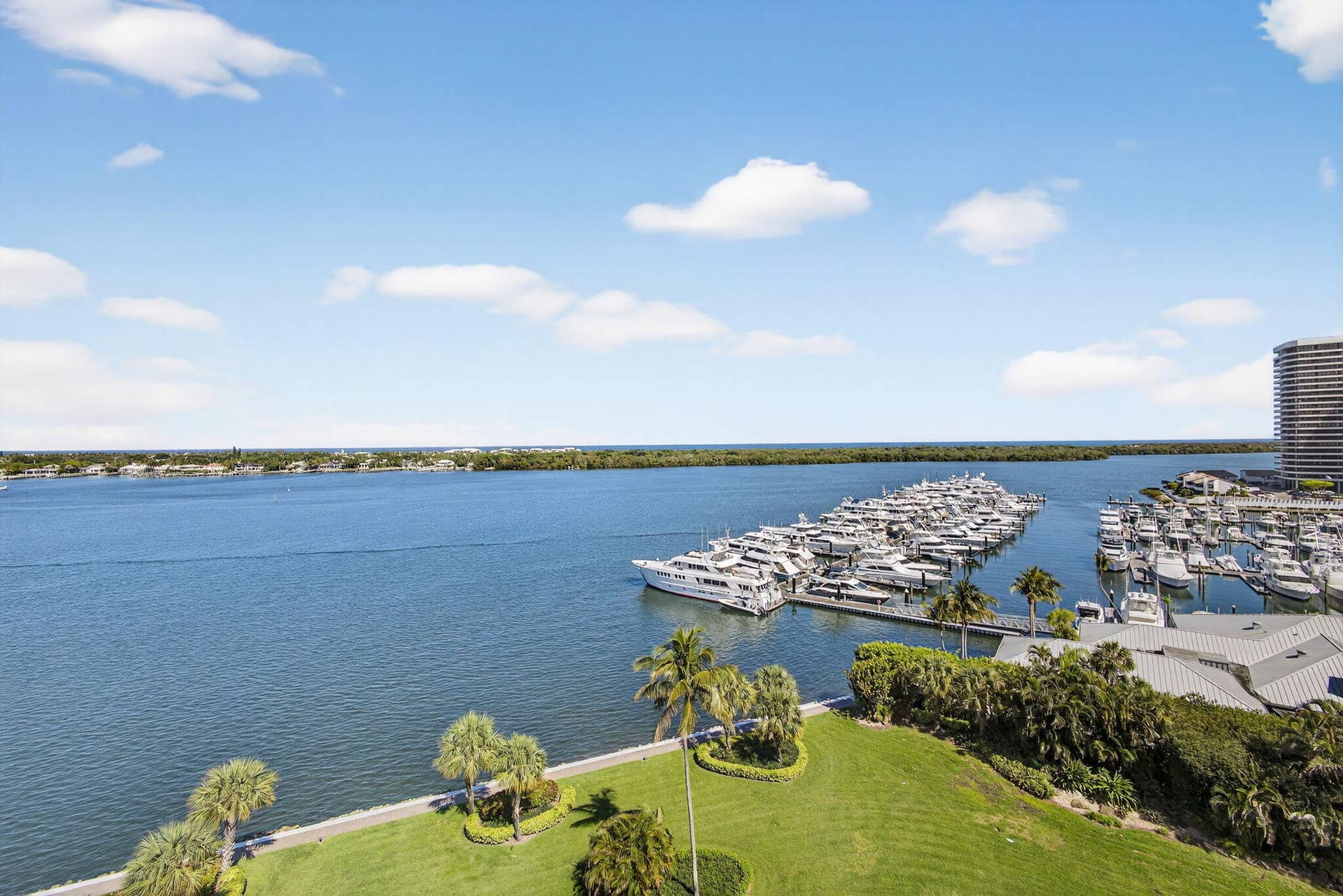 134 Lakeshore Drive, #T14, North Palm Beach, FL 33408 46-web-or-mls-5D1A7855