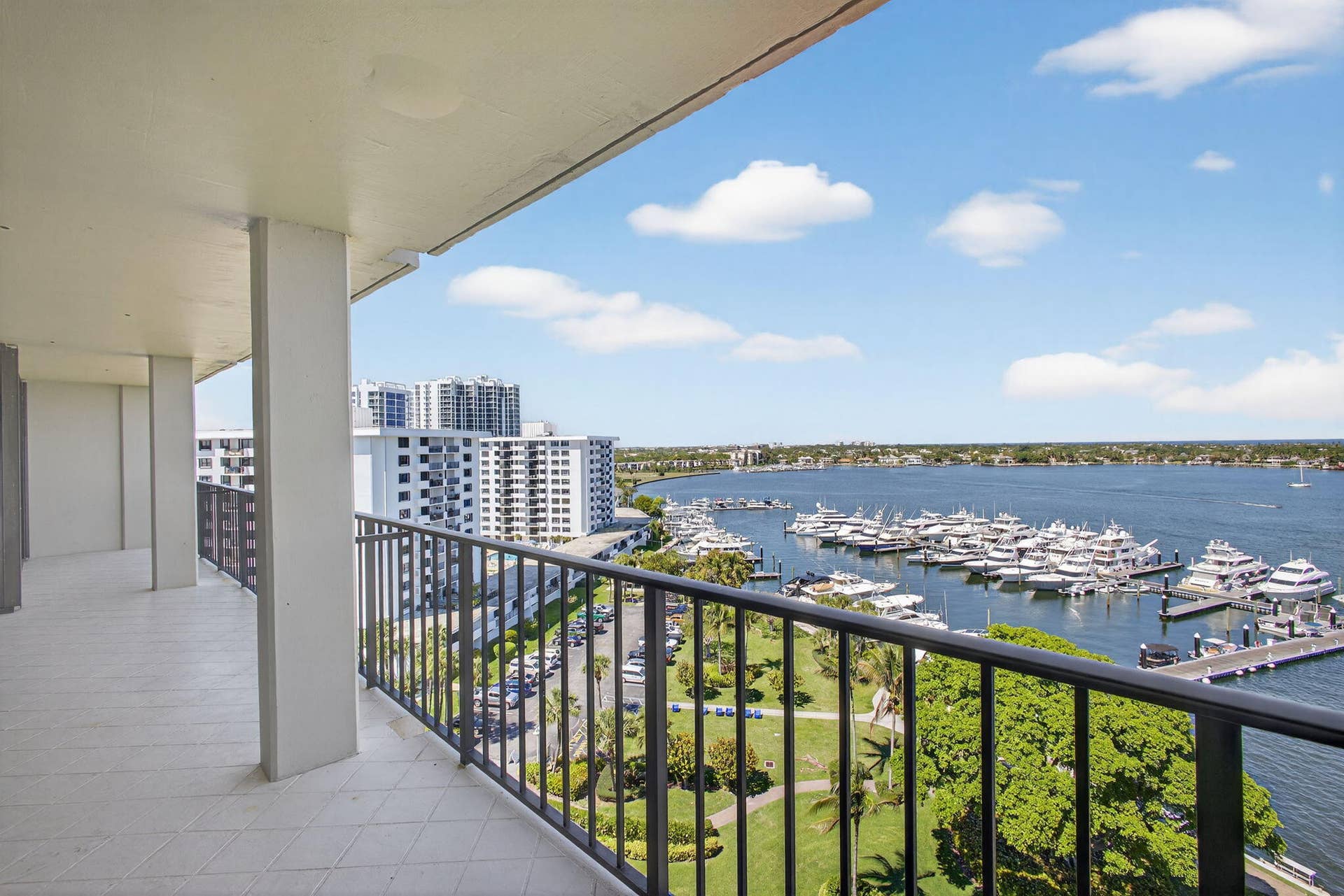 134 Lakeshore Drive, #T14, North Palm Beach, FL 33408 2-web-or-mls-5D1A7586