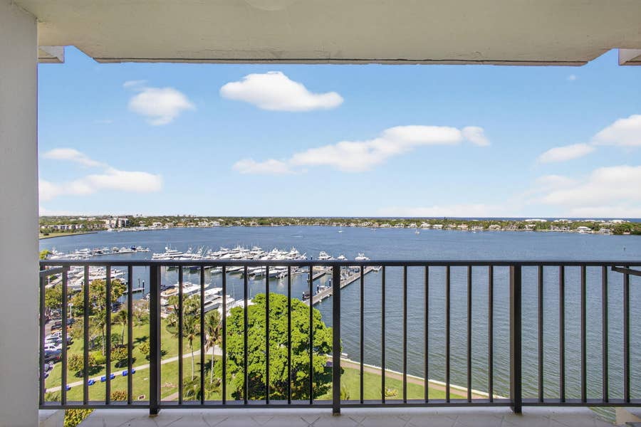 Property photo for 134 Lakeshore Drive, #T14, North Palm Beach, FL