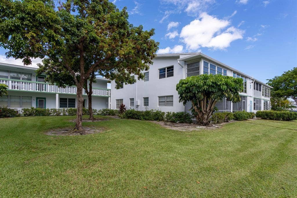 40 Prescott B, Deerfield Beach, FL 33442 13