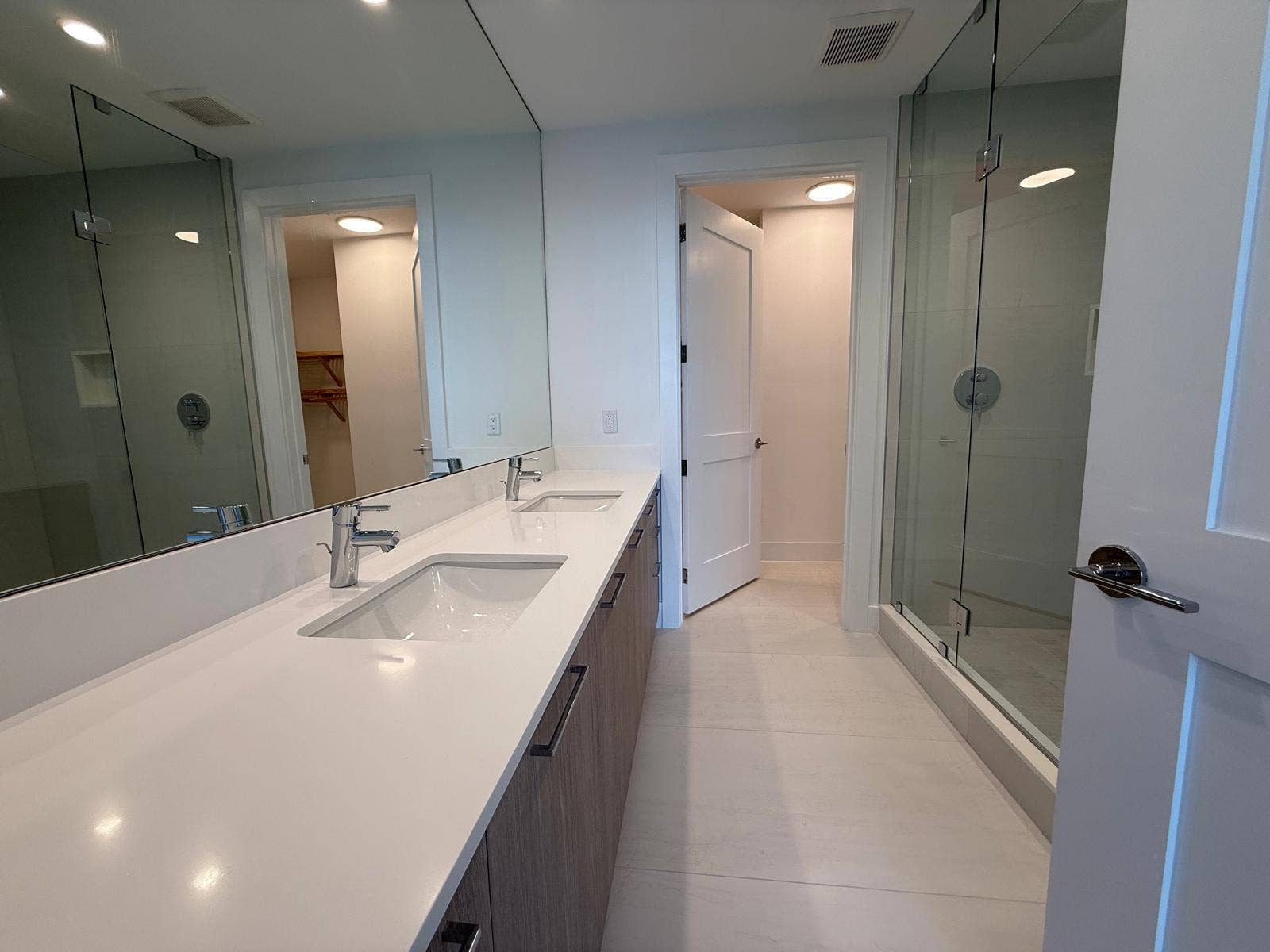 151 N Seabreeze Boulevard, #703, Fort Lauderdale, FL 33304 Master Bath