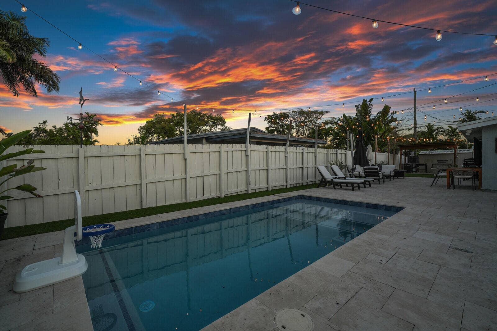 2824 NW 6th Avenue, Wilton Manors, FL 33311 18_Image_9_3_mls