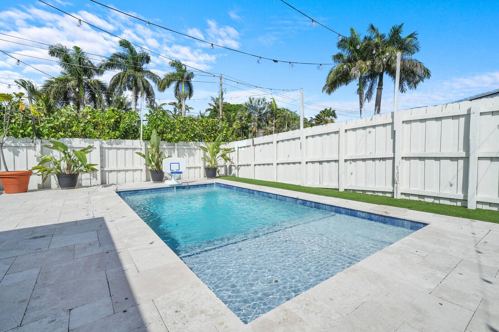 2824 NW 6th Avenue, Wilton Manors, FL 33311 54_Image_29_mls