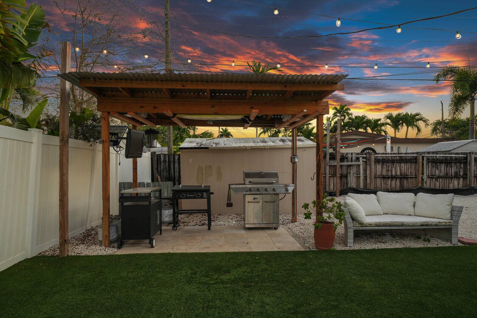 2824 NW 6th Avenue, Wilton Manors, FL 33311 19_Image_11_1_mls