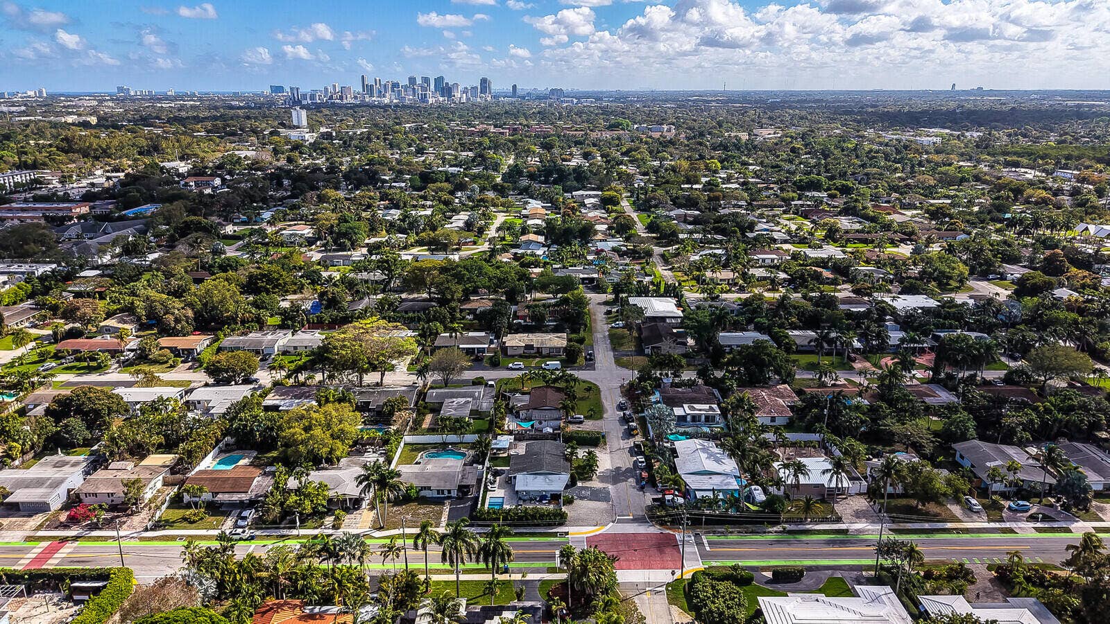 2824 NW 6th Avenue, Wilton Manors, FL 33311 05_DJI_20260311161552_0199_D_mls