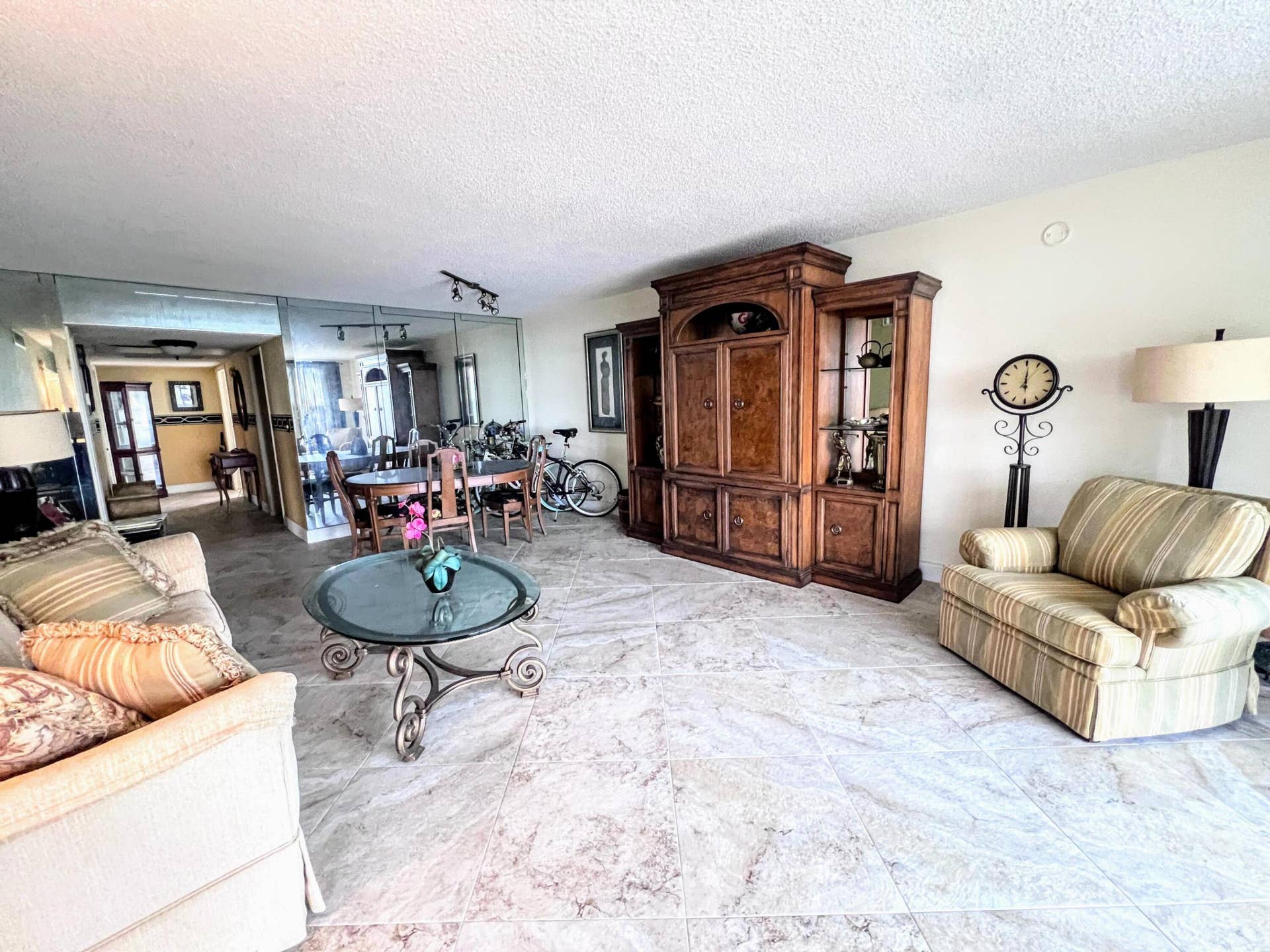 3080 N Course Drive, #601, Pompano Beach, FL 33069 Living Room