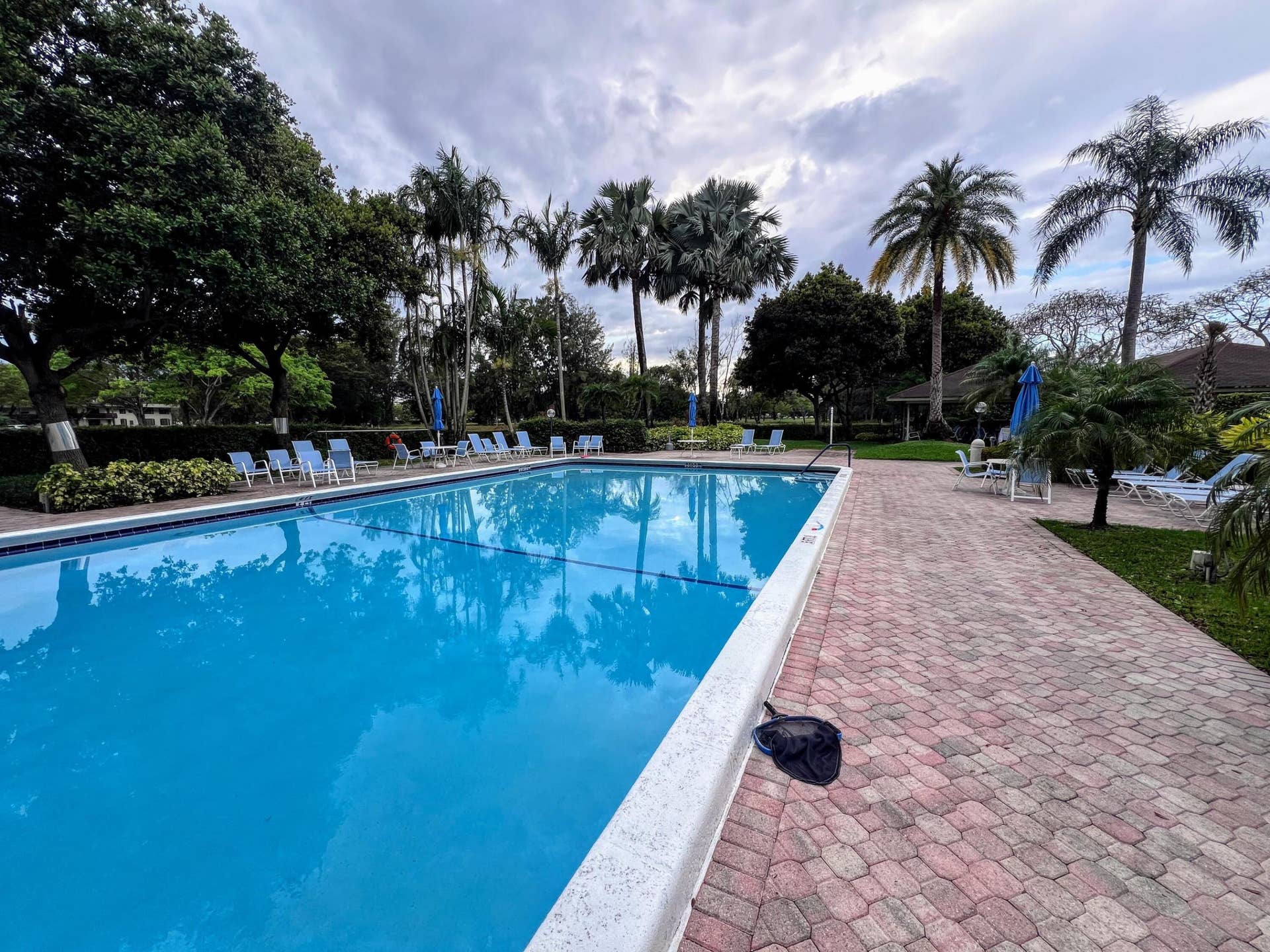 3080 N Course Drive, #601, Pompano Beach, FL 33069 Community Pool