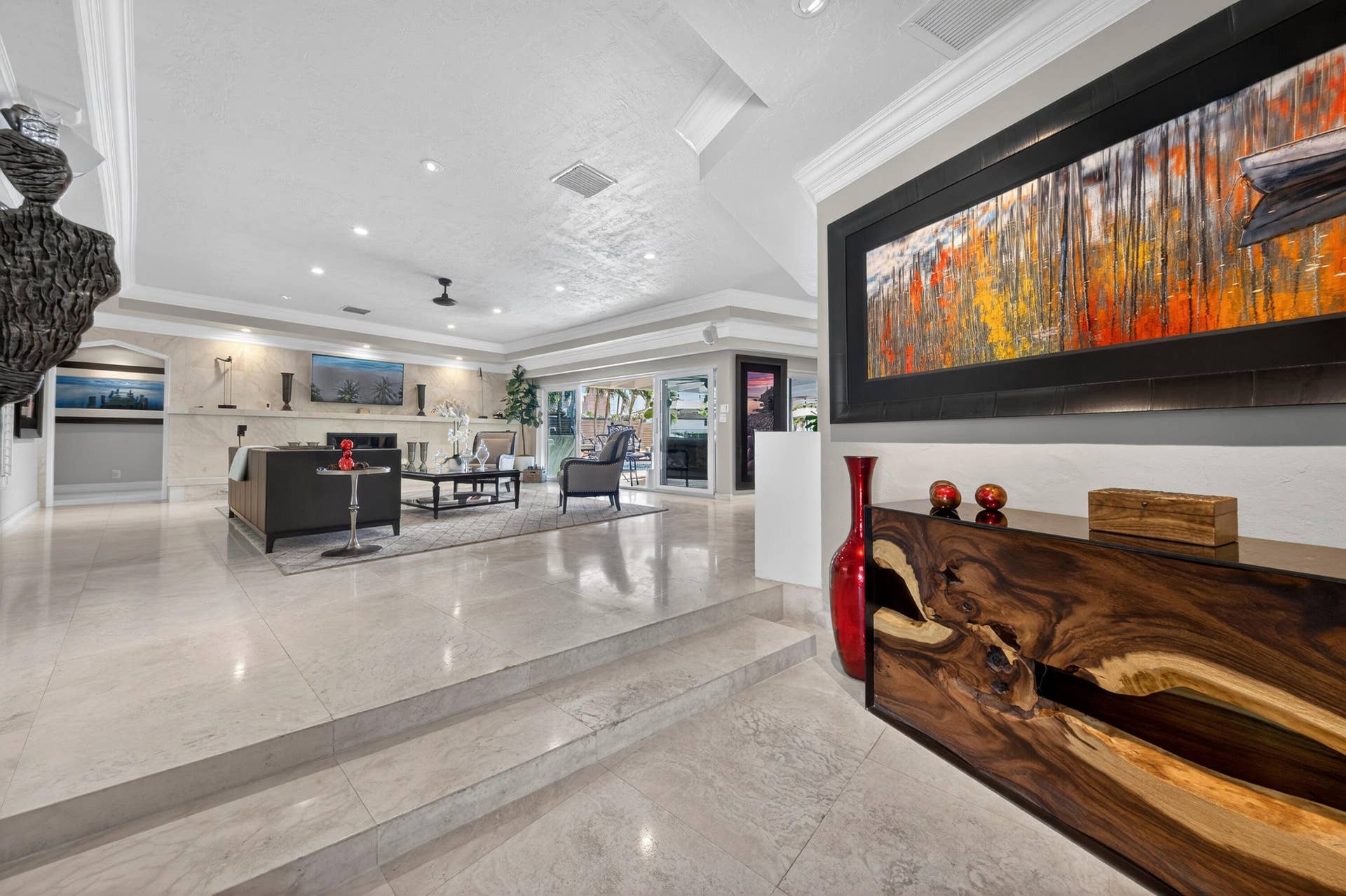 2460 Bayview Drive, Fort Lauderdale, FL 33305 2460 Bayview Dr Fort-print-006-013-Entry