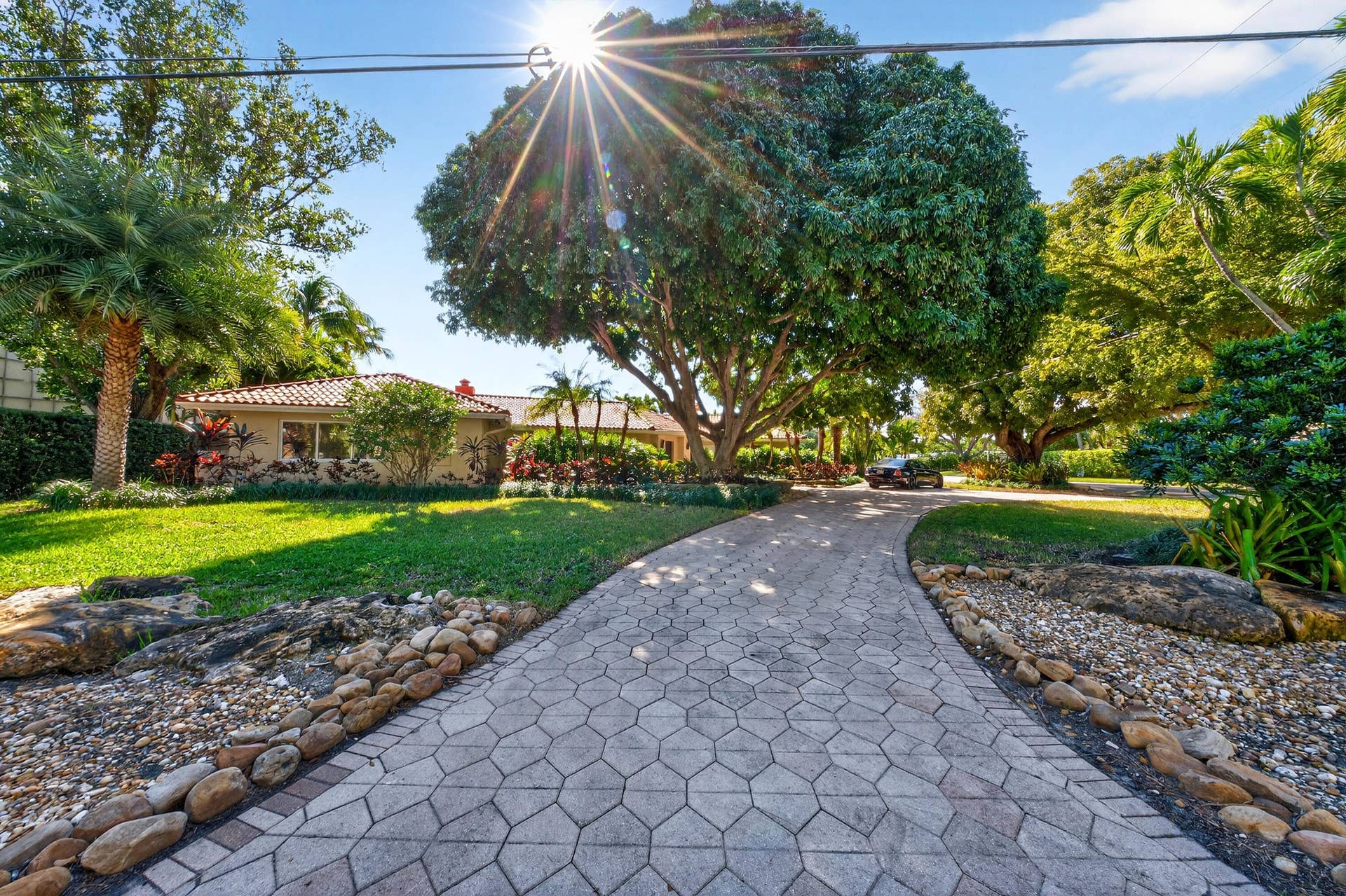 2460 Bayview Drive, Fort Lauderdale, FL 33305 2460 Bayview Dr Fort-print-045-020-Front