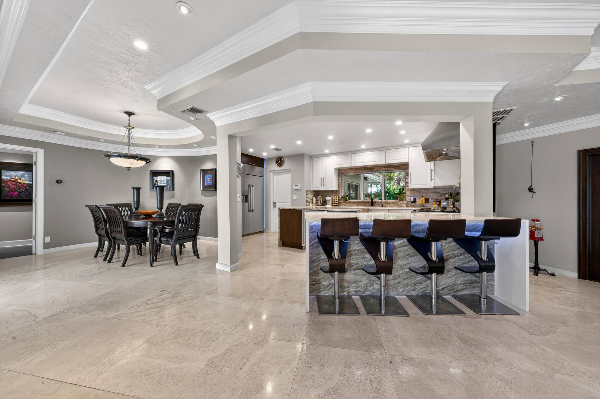 2460 Bayview Drive, Fort Lauderdale, FL 33305 2460 Bayview Dr Fort-print-013-021-Kitch