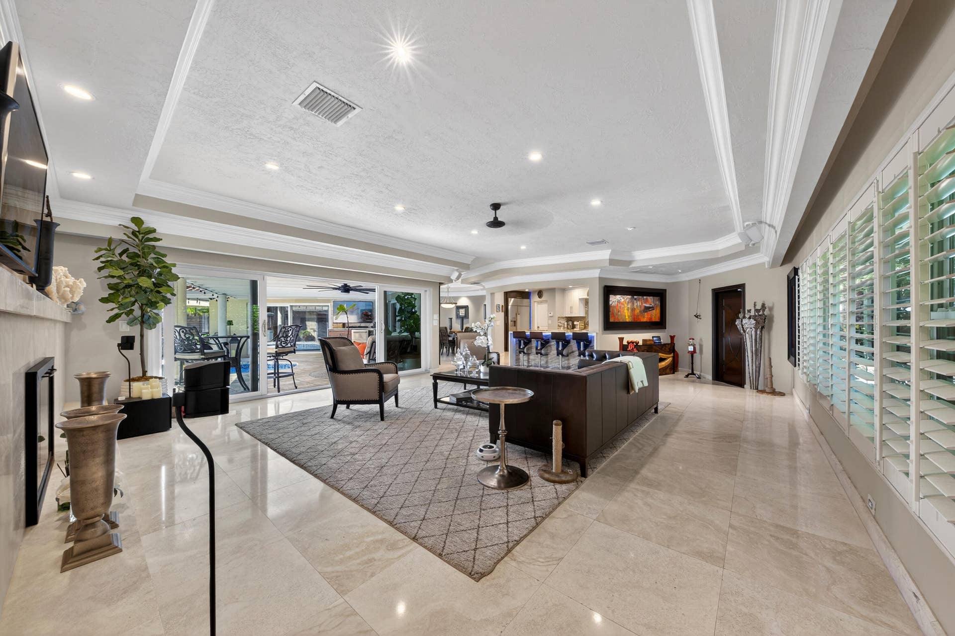 2460 Bayview Drive, Fort Lauderdale, FL 33305 2460 Bayview Dr Fort-print-009-007-Livin