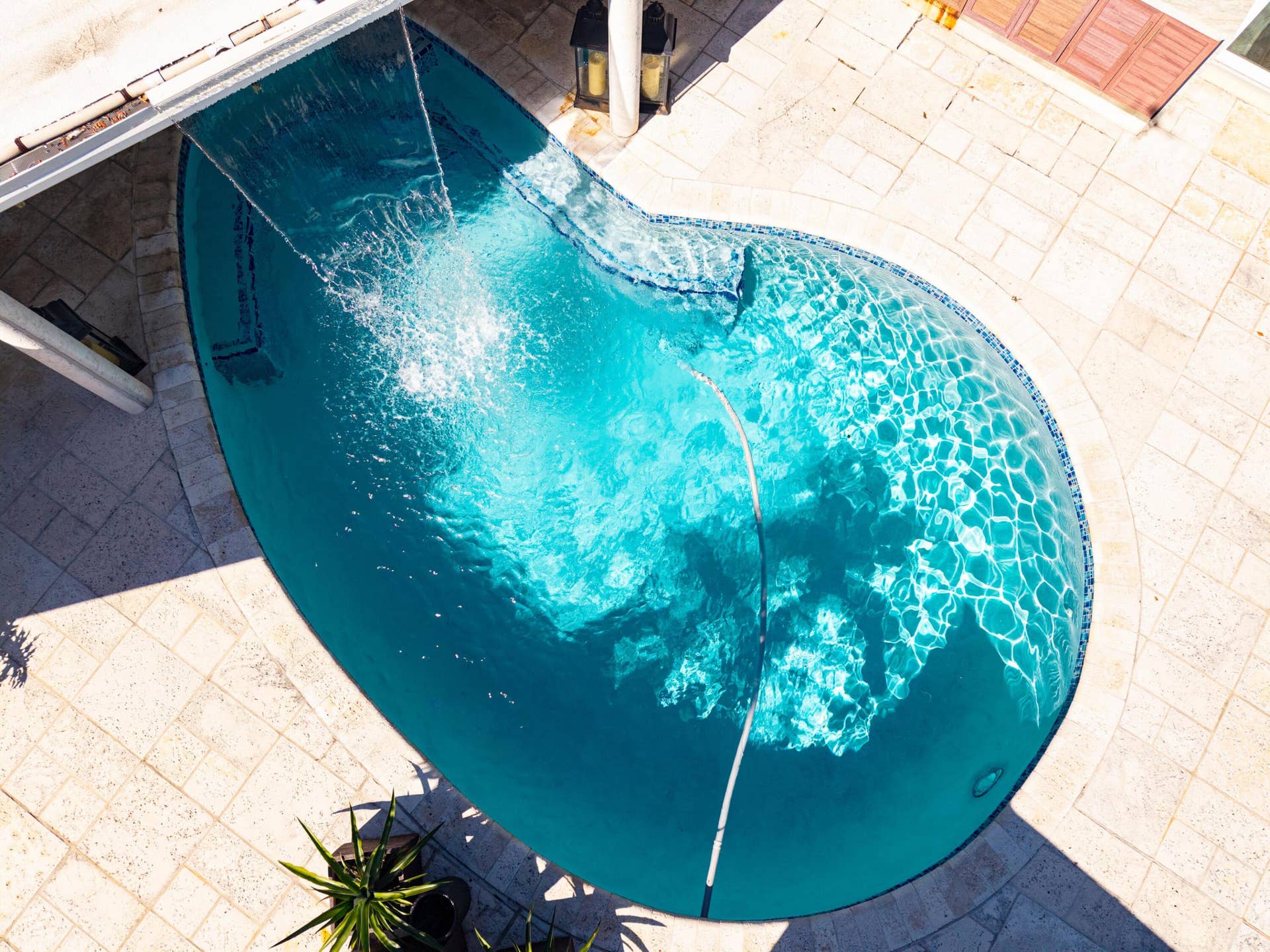 2460 Bayview Drive, Fort Lauderdale, FL 33305 2460 Bayview Dr Fort-print-041-054-Pool-