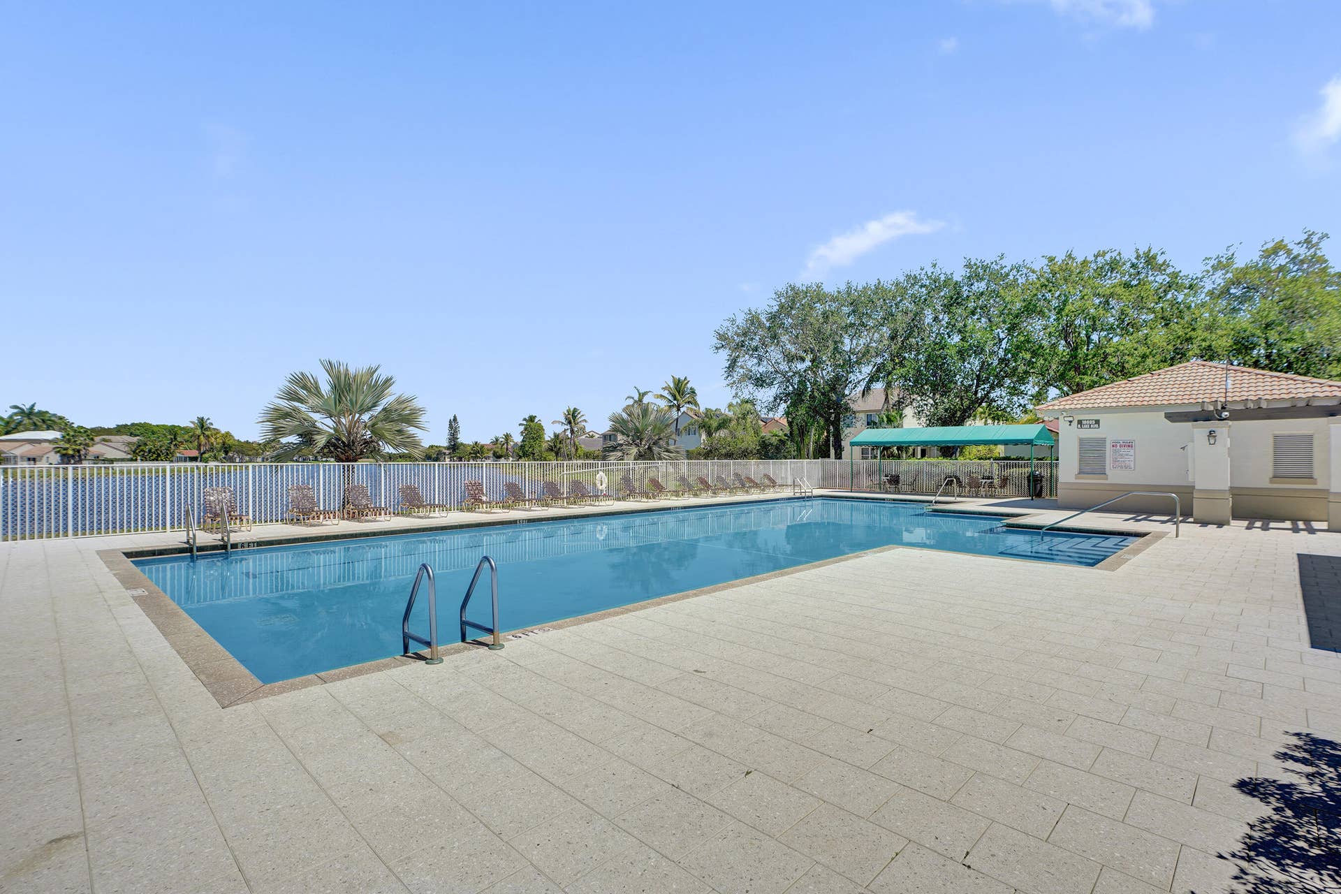873 Stanton Drive, Weston, FL 33326 COMMUNITY POOL