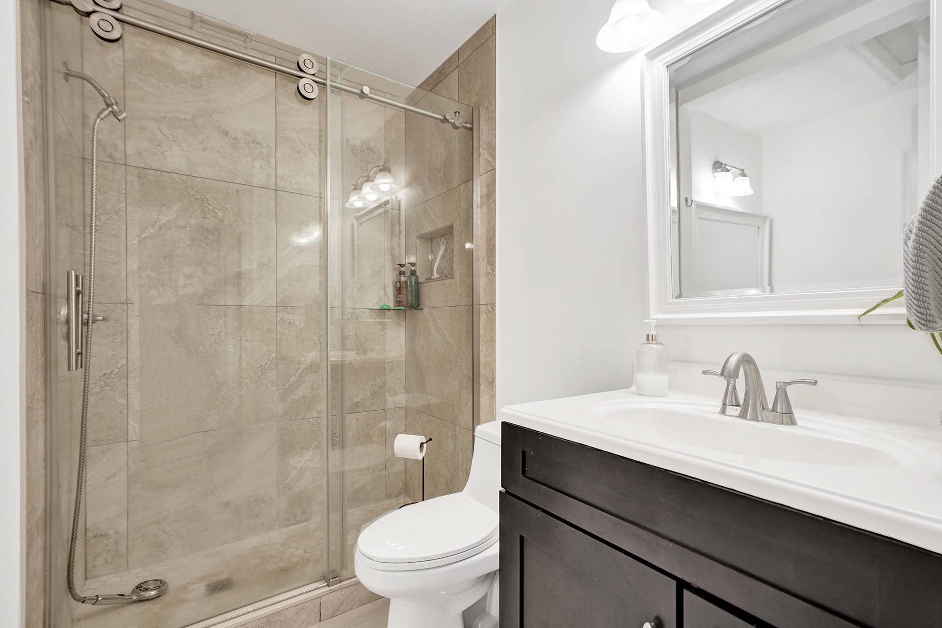 873 Stanton Drive, Weston, FL 33326 REMODELED BATH UPSTAIRS