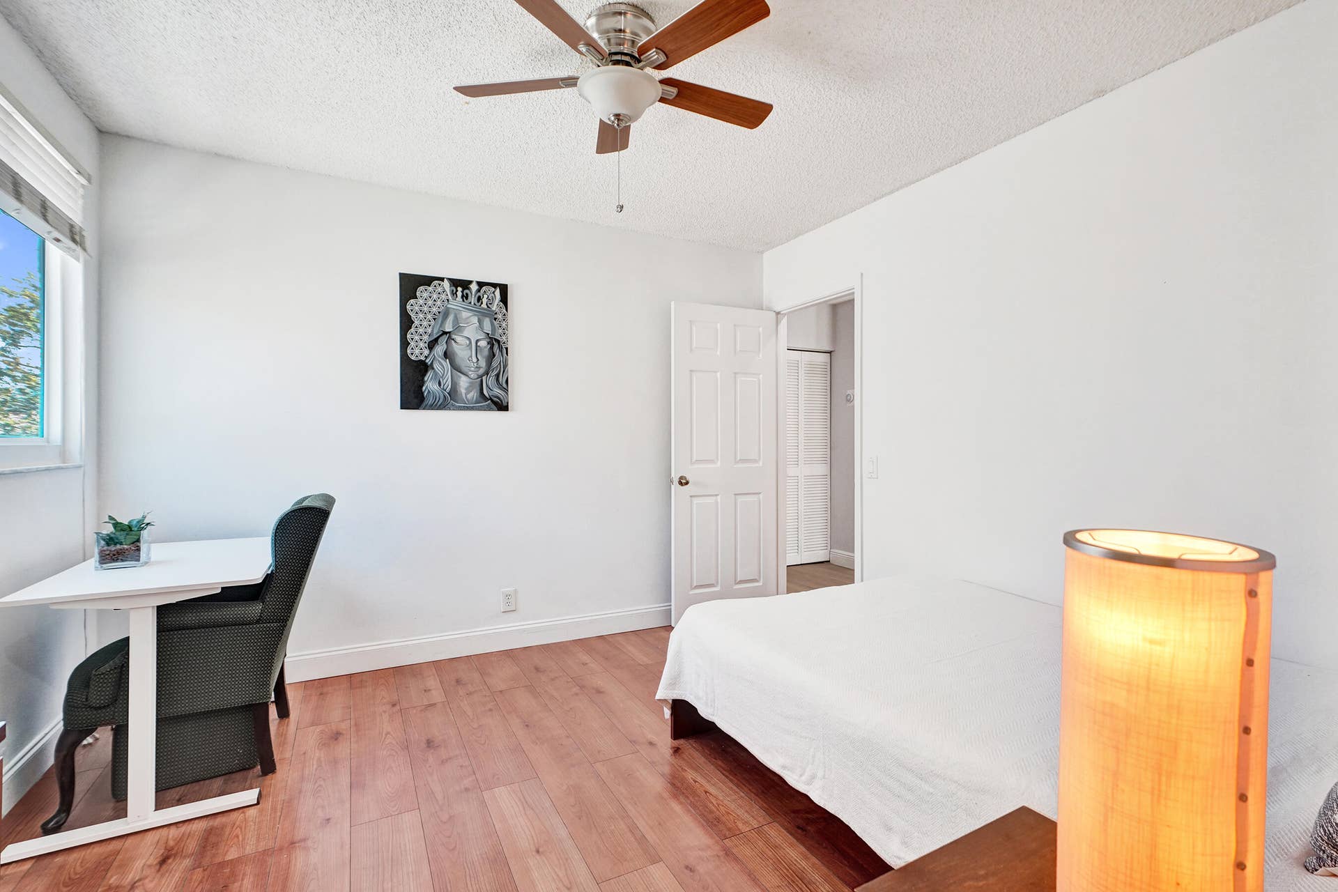 873 Stanton Drive, Weston, FL 33326 BEDROOM UPSTAIRS WITH BATHROOM