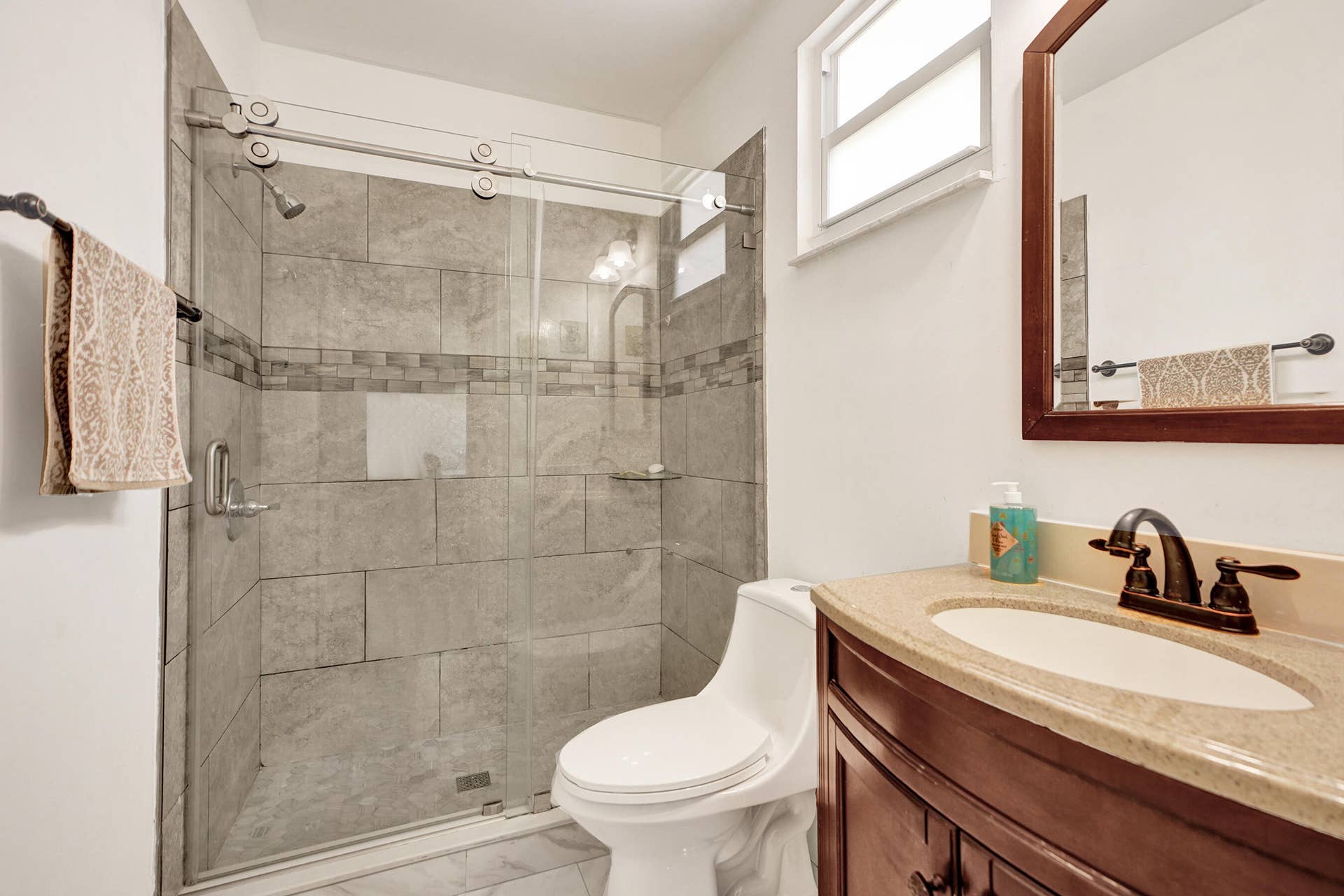 873 Stanton Drive, Weston, FL 33326 REMODELED BATH UPSTAIRS