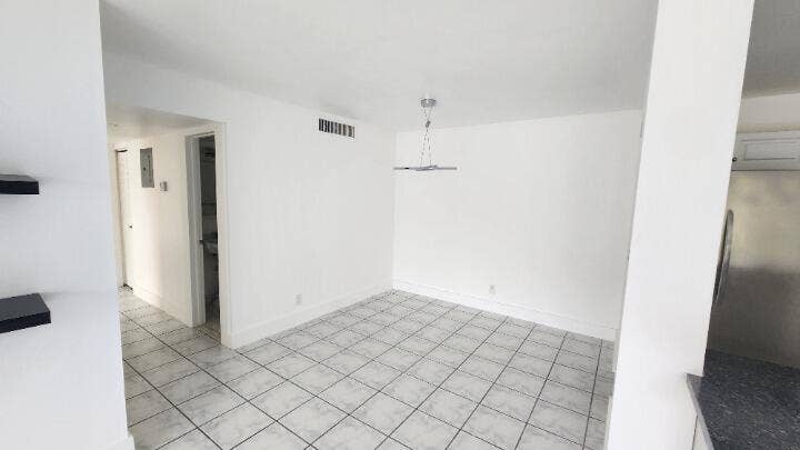 Dining Rm.