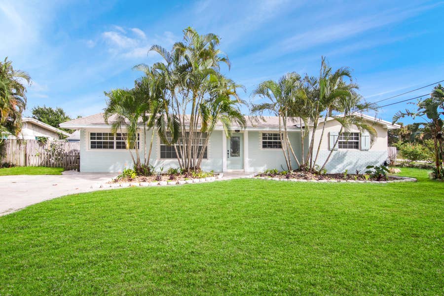 Property photo for 19185 SE Homewood Avenue, Jupiter, FL
