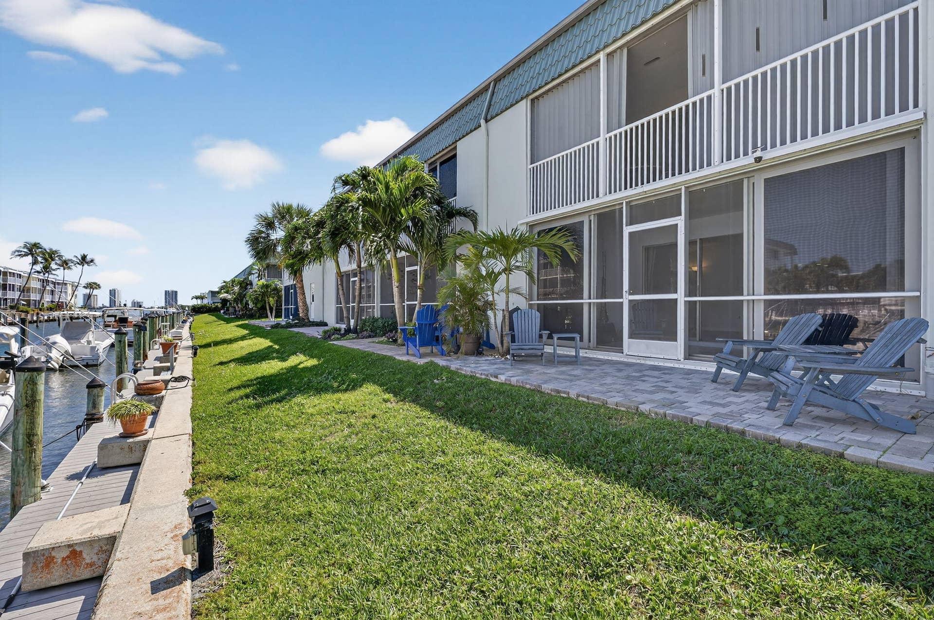 121 Wettaw Lane, #112, North Palm Beach, FL 33408 patio/docks