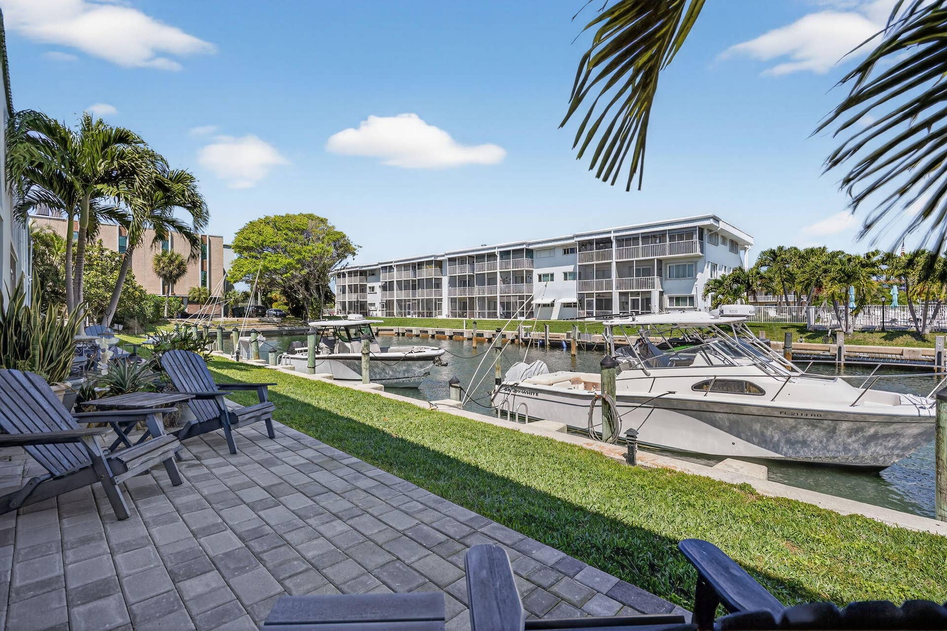 121 Wettaw Lane, #112, North Palm Beach, FL 33408 patio