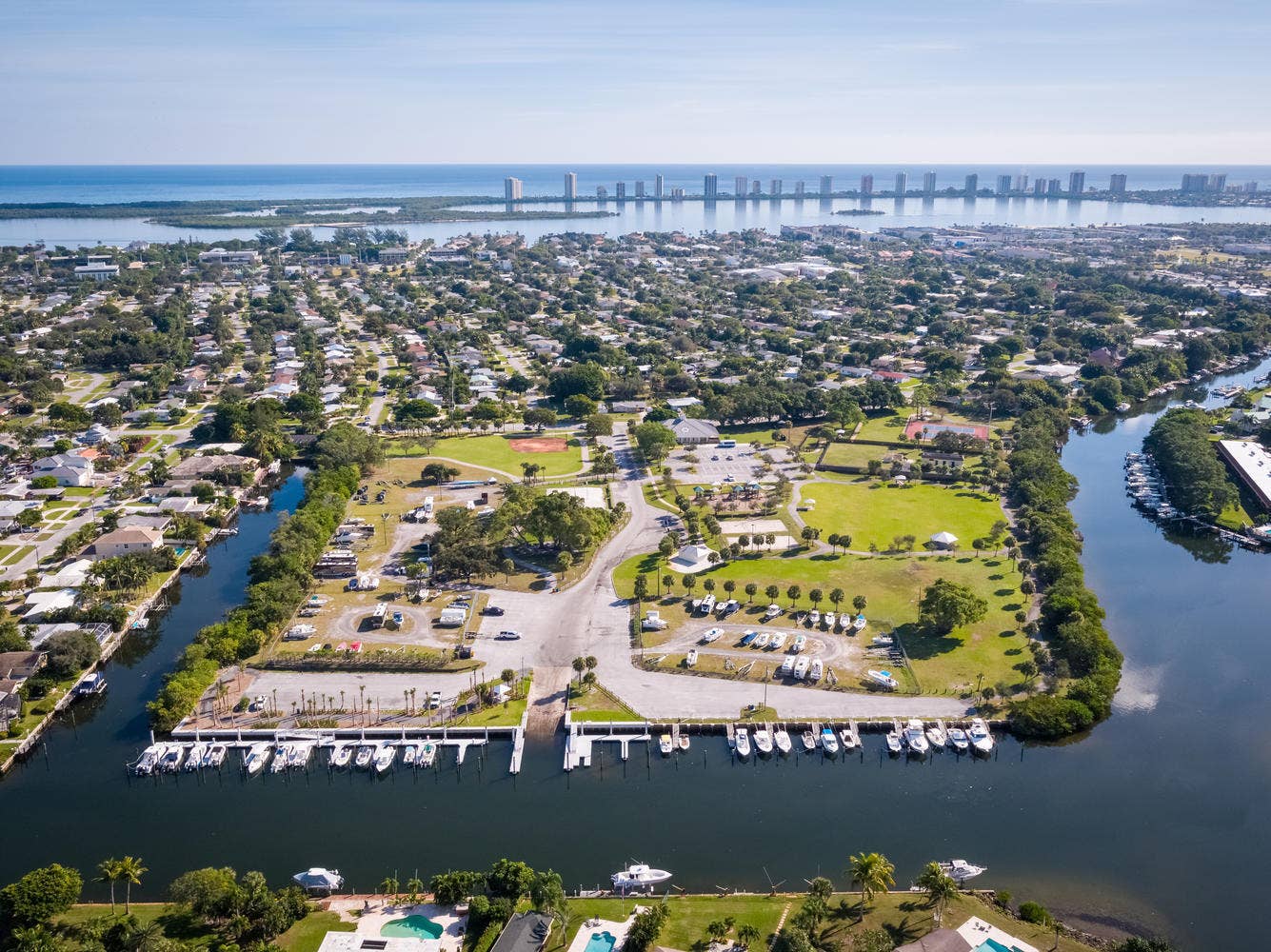 121 Wettaw Lane, #112, North Palm Beach, FL 33408 ANCHORAGE PARK & MARINA AERIAL