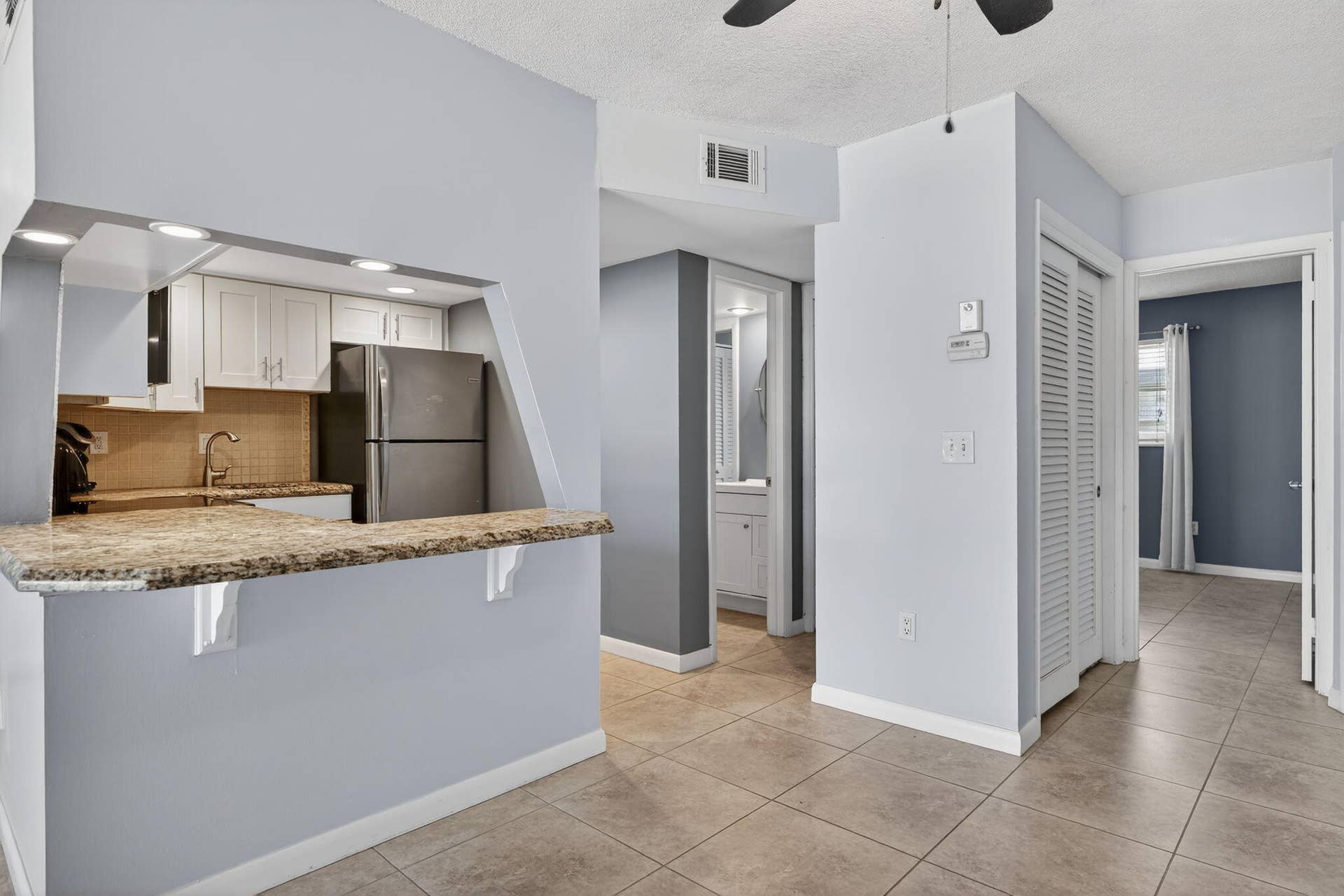 121 Wettaw Lane, #112, North Palm Beach, FL 33408 kitchen