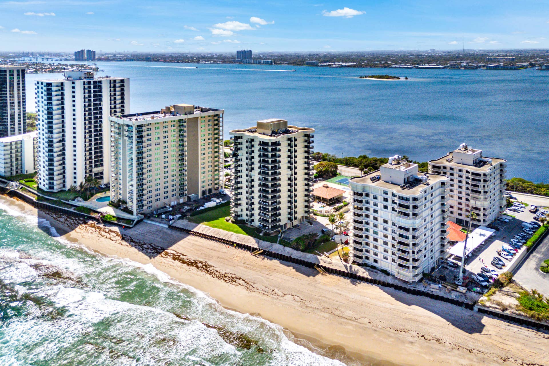 5460 N Ocean Drive, #5b, Singer Island, FL 33404 049-5460NorthOceanDrive-5B-SingerIsland-