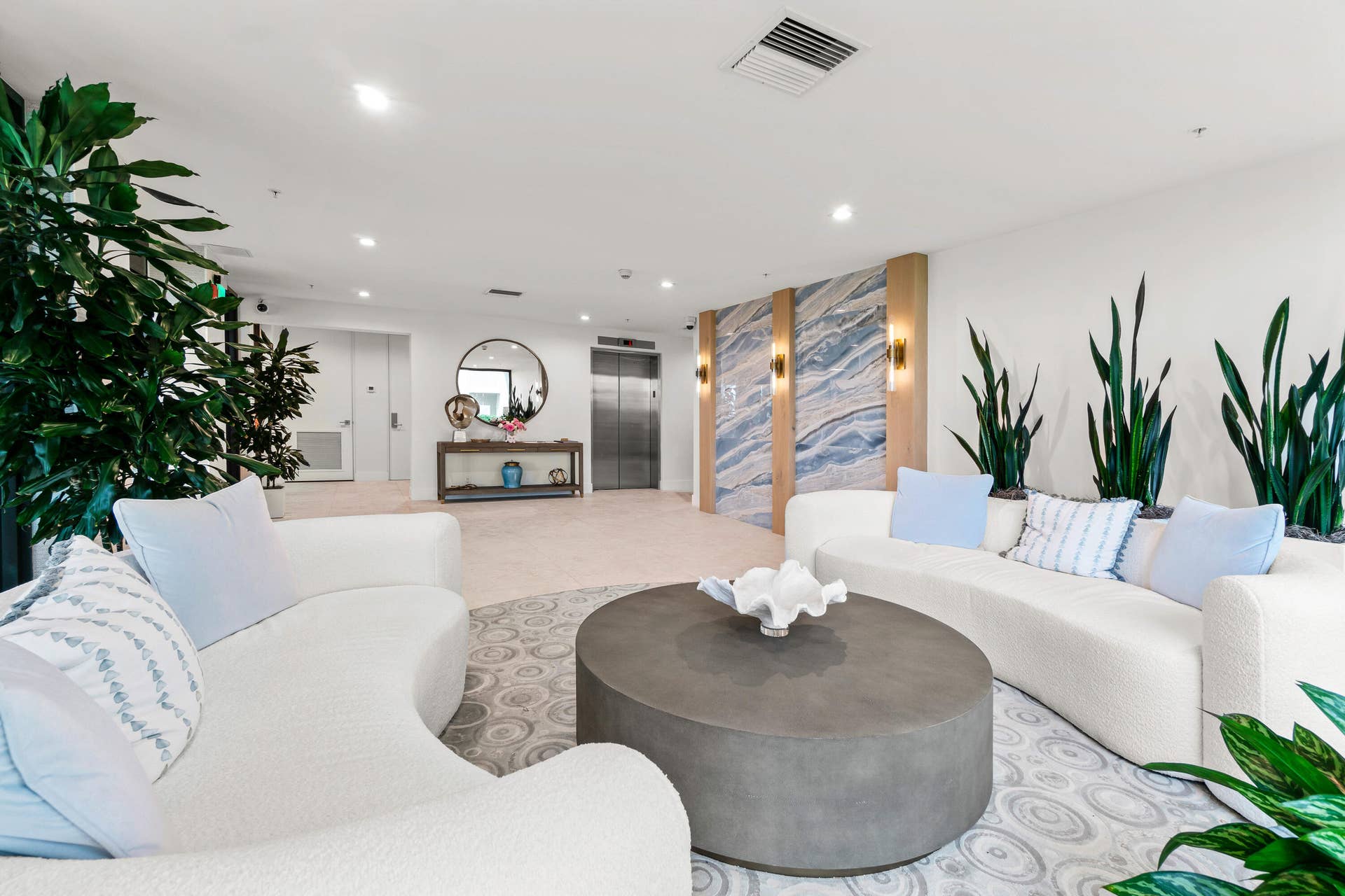 5460 N Ocean Drive, #5b, Singer Island, FL 33404 055-5460NorthOceanDrive-5B-SingerIsland-
