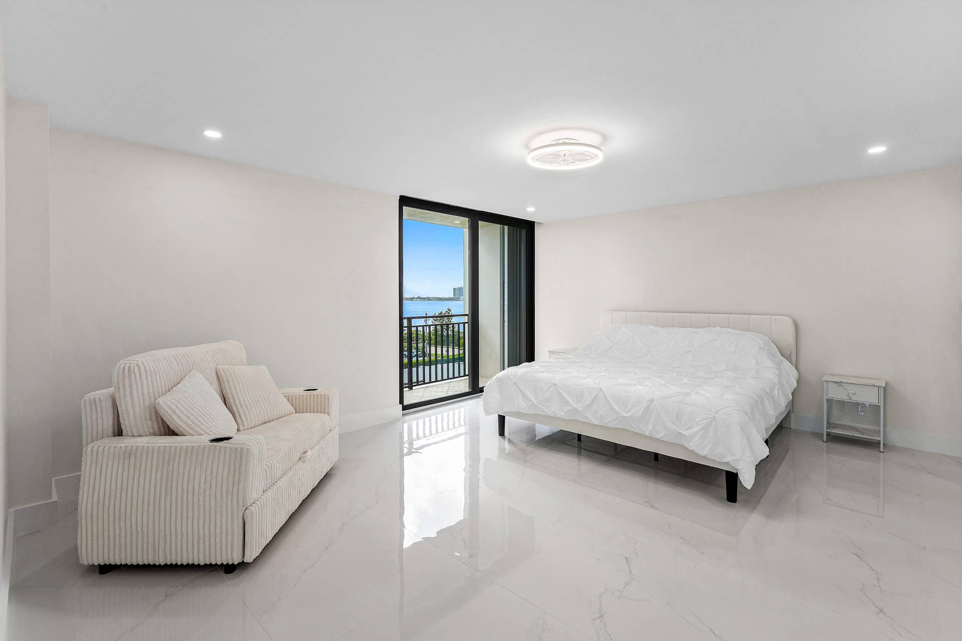 5460 N Ocean Drive, #5b, Singer Island, FL 33404 022-5460NorthOceanDrive-5B-SingerIsland-