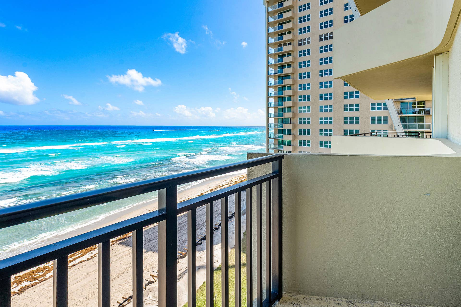 5460 N Ocean Drive, #5b, Singer Island, FL 33404 026-5460NorthOceanDrive-5B-SingerIsland-