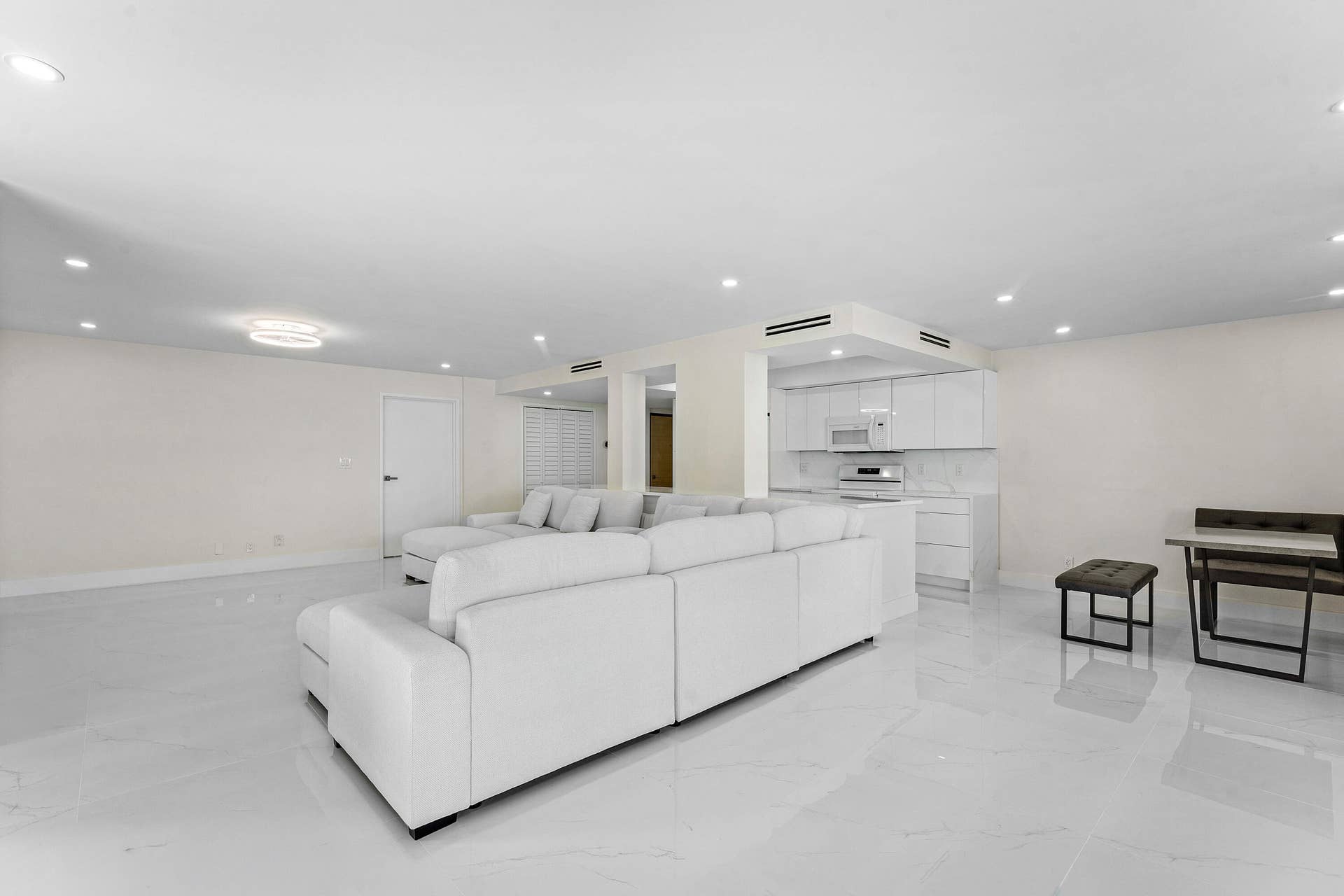5460 N Ocean Drive, #5b, Singer Island, FL 33404 006-5460NorthOceanDrive-5B-SingerIsland-