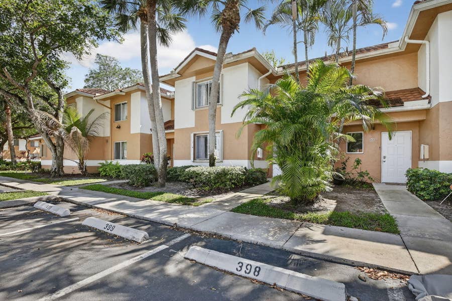 Property photo for 807 NW 91st Terrace NW, #807, Plantation, FL