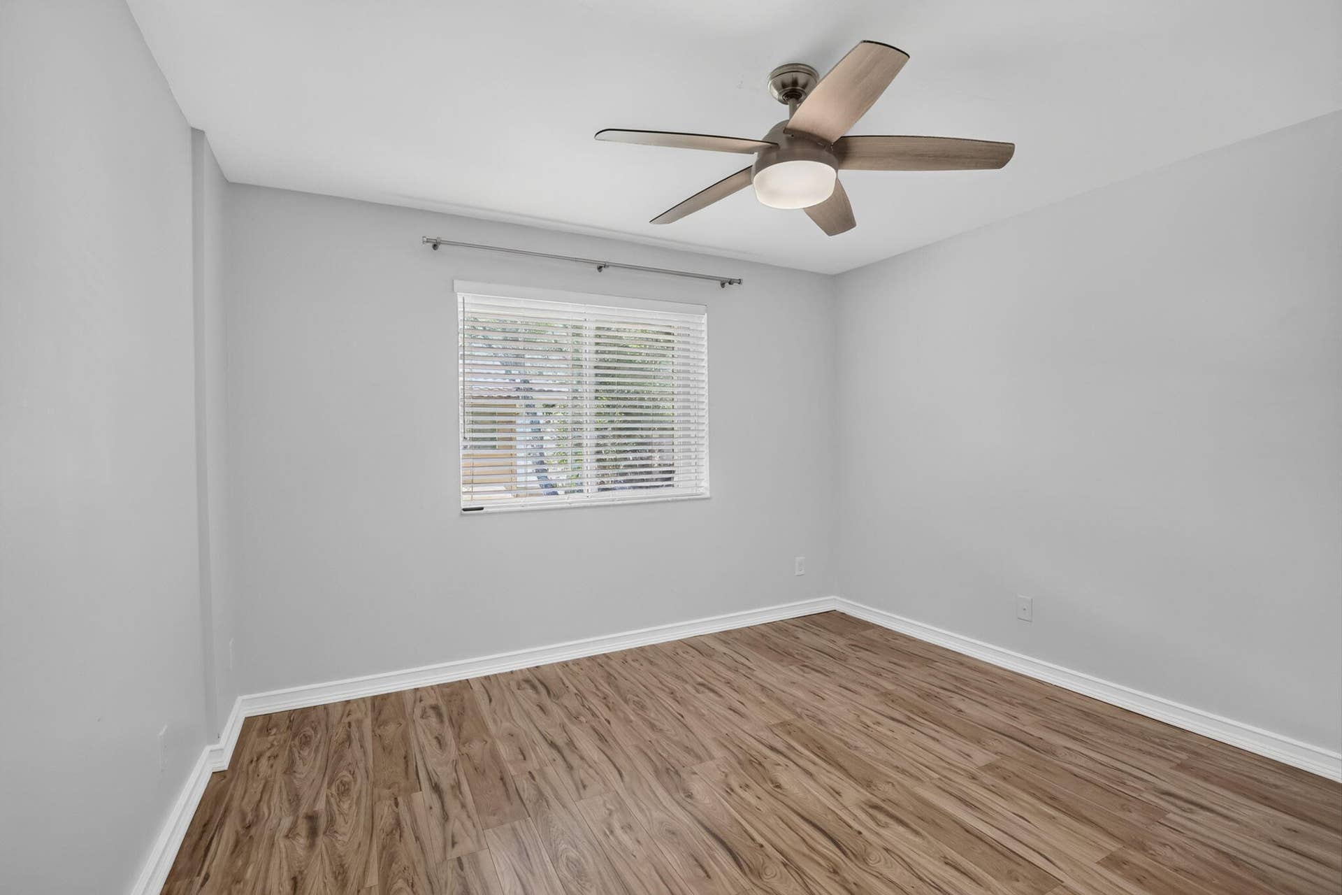 807 NW 91st Terrace NW, #807, Plantation, FL 33324 35-web-or-mls-_A7A9894