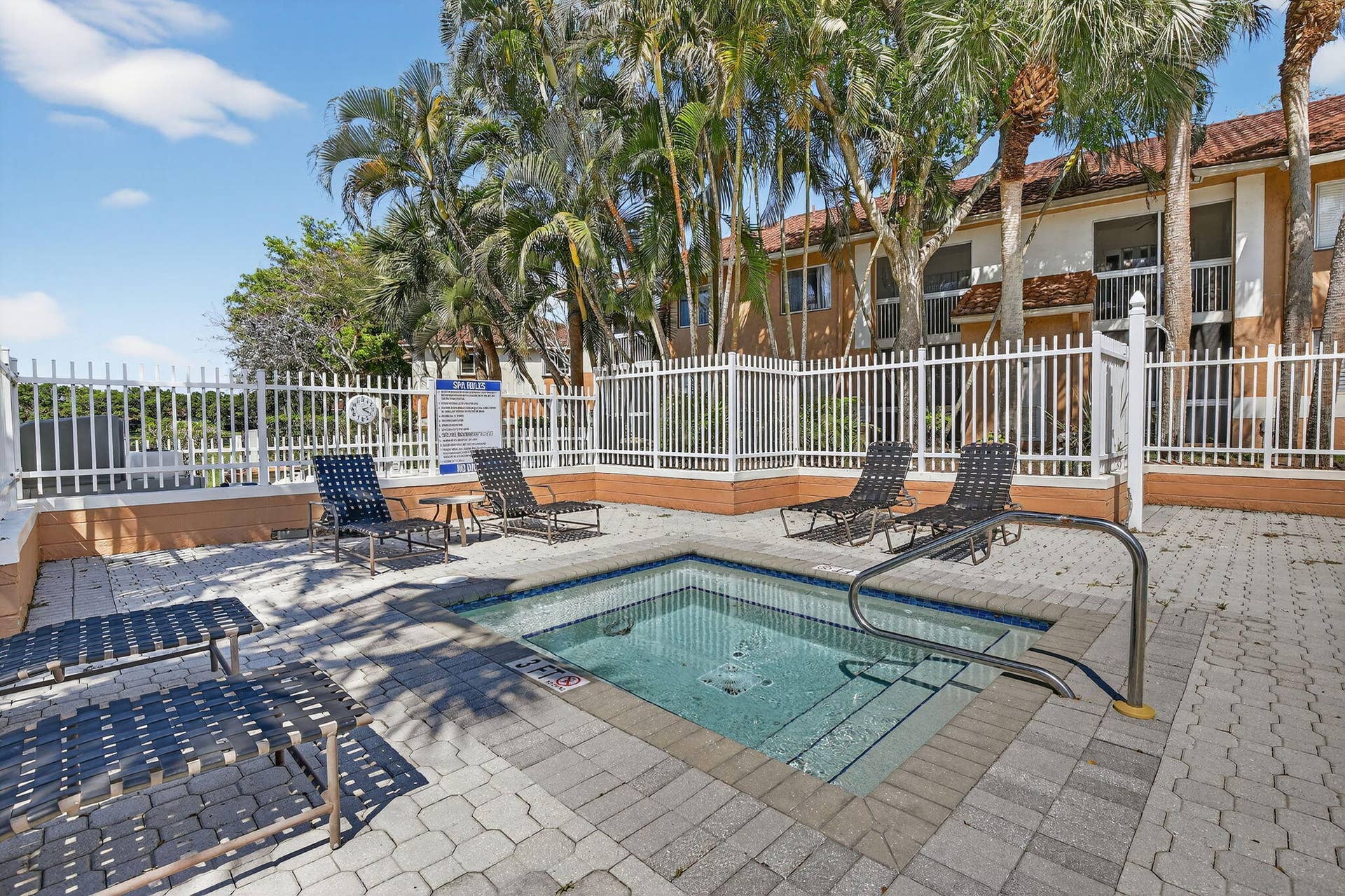 807 NW 91st Terrace NW, #807, Plantation, FL 33324 44-web-or-mls-_A7A9918