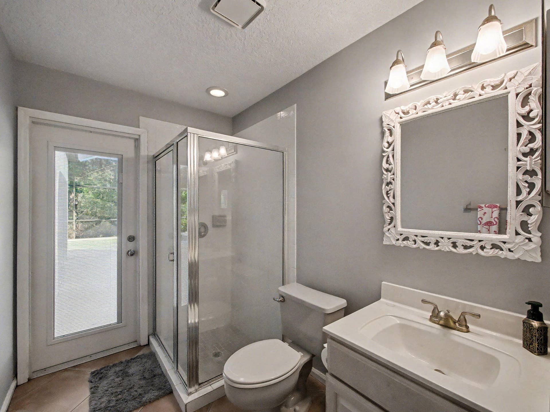 6108 Winding Lake Drive, Jupiter, FL 33458 Cabana Bath