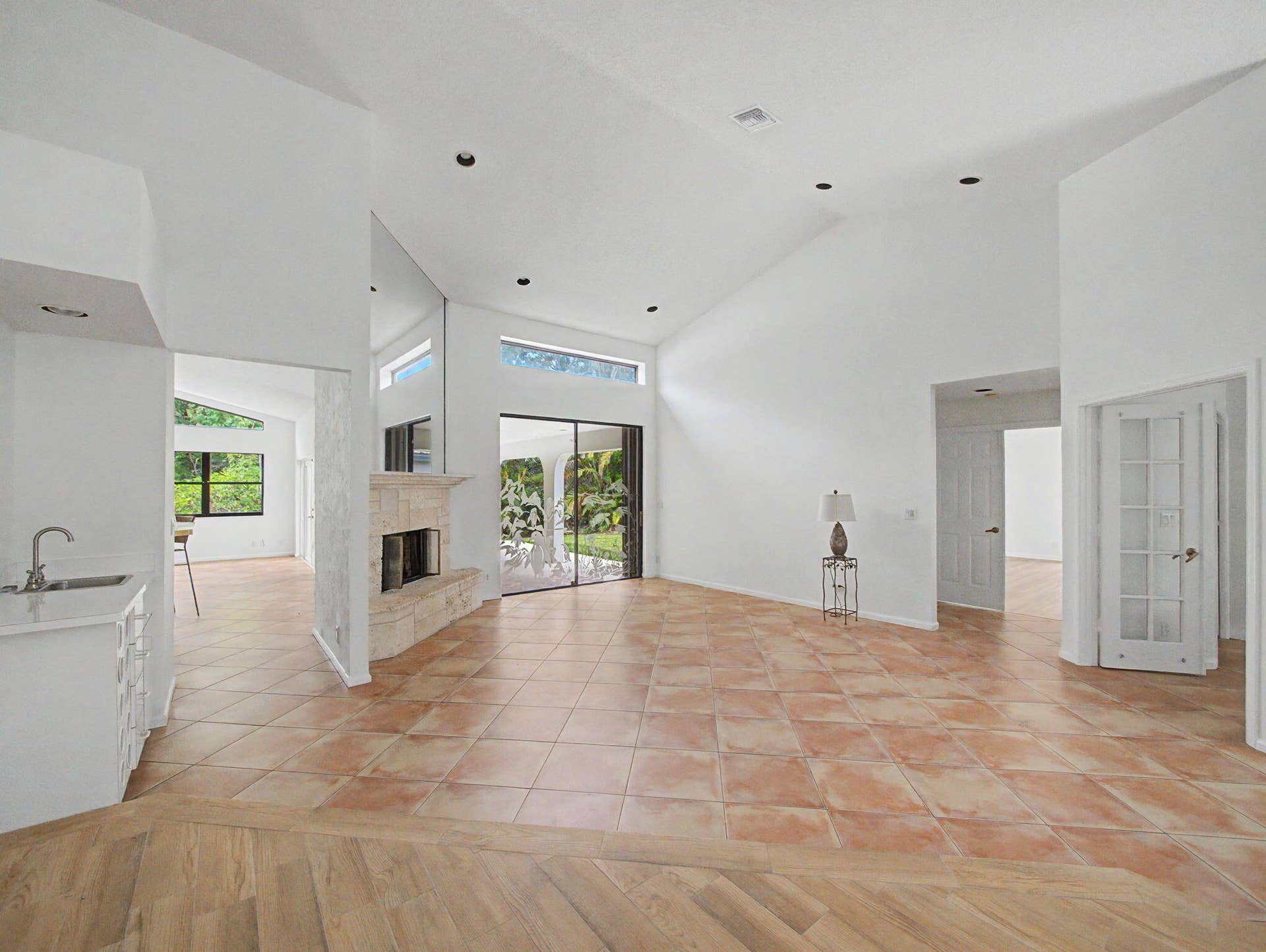 6108 Winding Lake Drive, Jupiter, FL 33458 Living Room