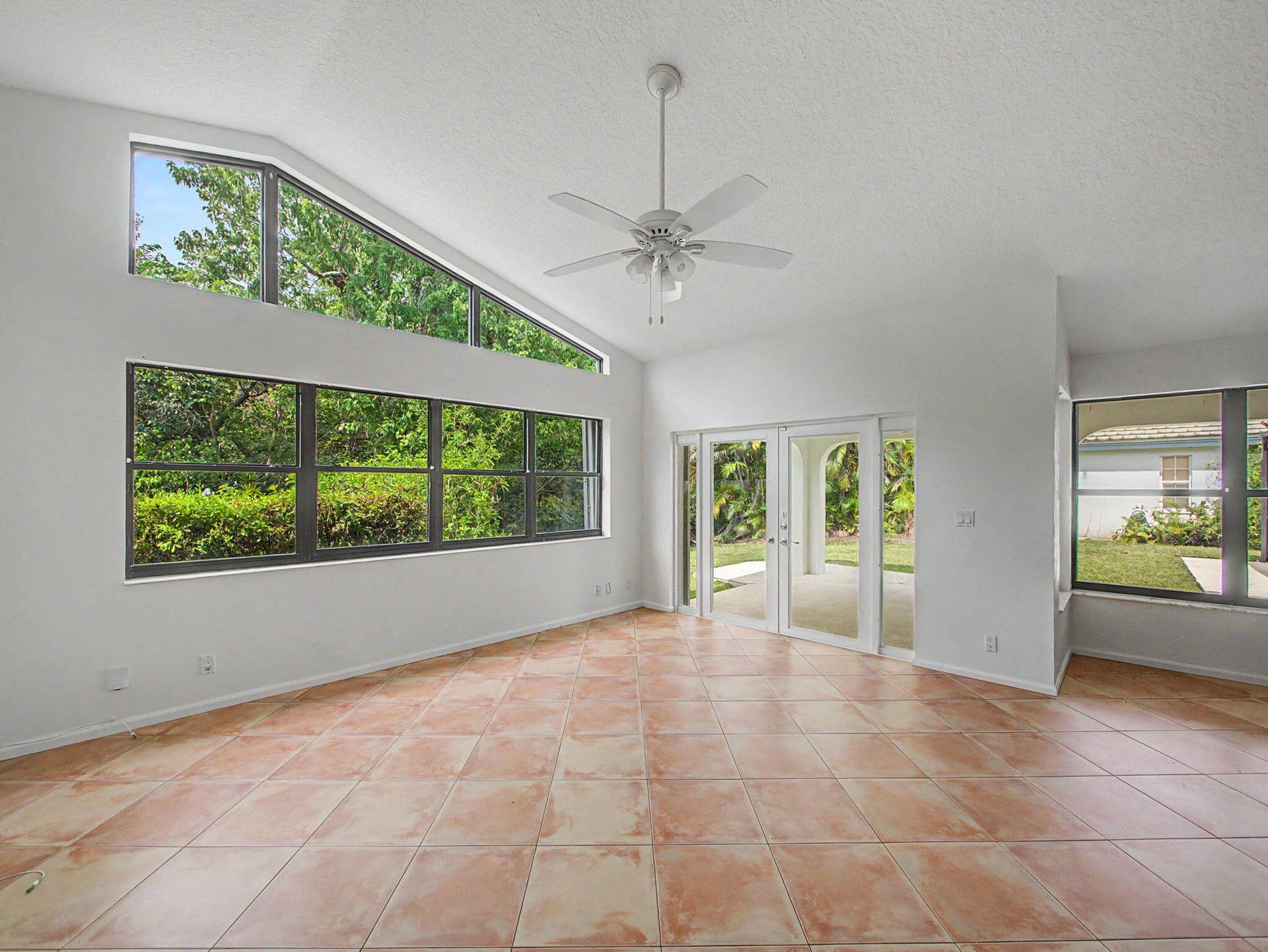 6108 Winding Lake Drive, Jupiter, FL 33458 Family Room