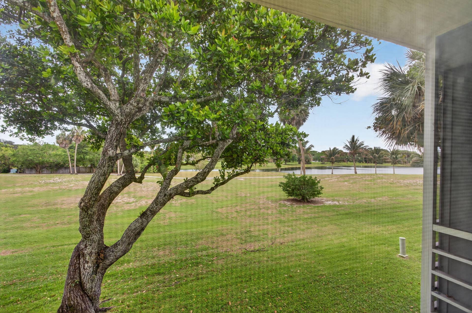 800 Cypress Boulevard, #204a, Pompano Beach, FL 33069 29-web-or-mls-800-1338