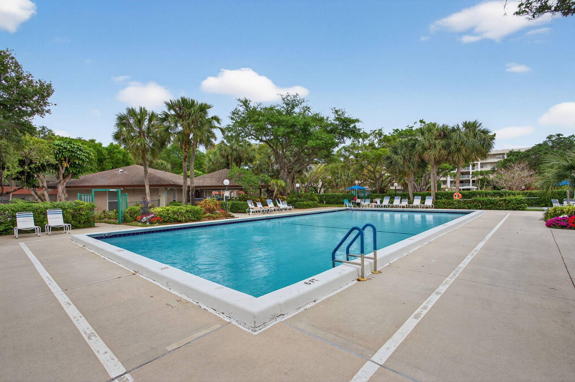 800 Cypress Boulevard, #204a, Pompano Beach, FL 33069 40-web-or-mls-800-1400