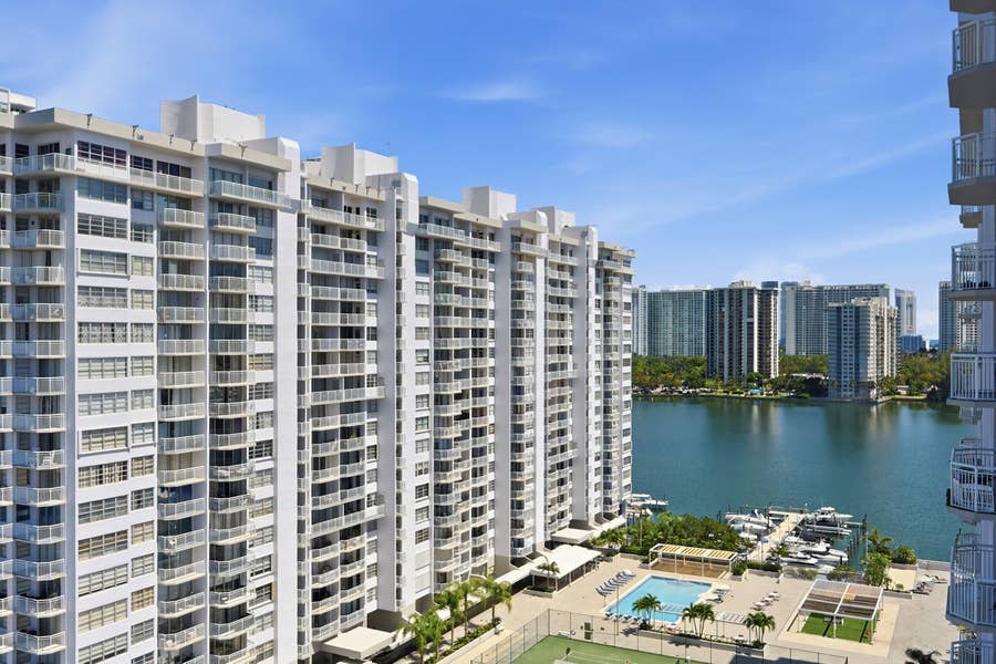Property photo for 18011 Biscayne Boulevard, #1502, Aventura, FL