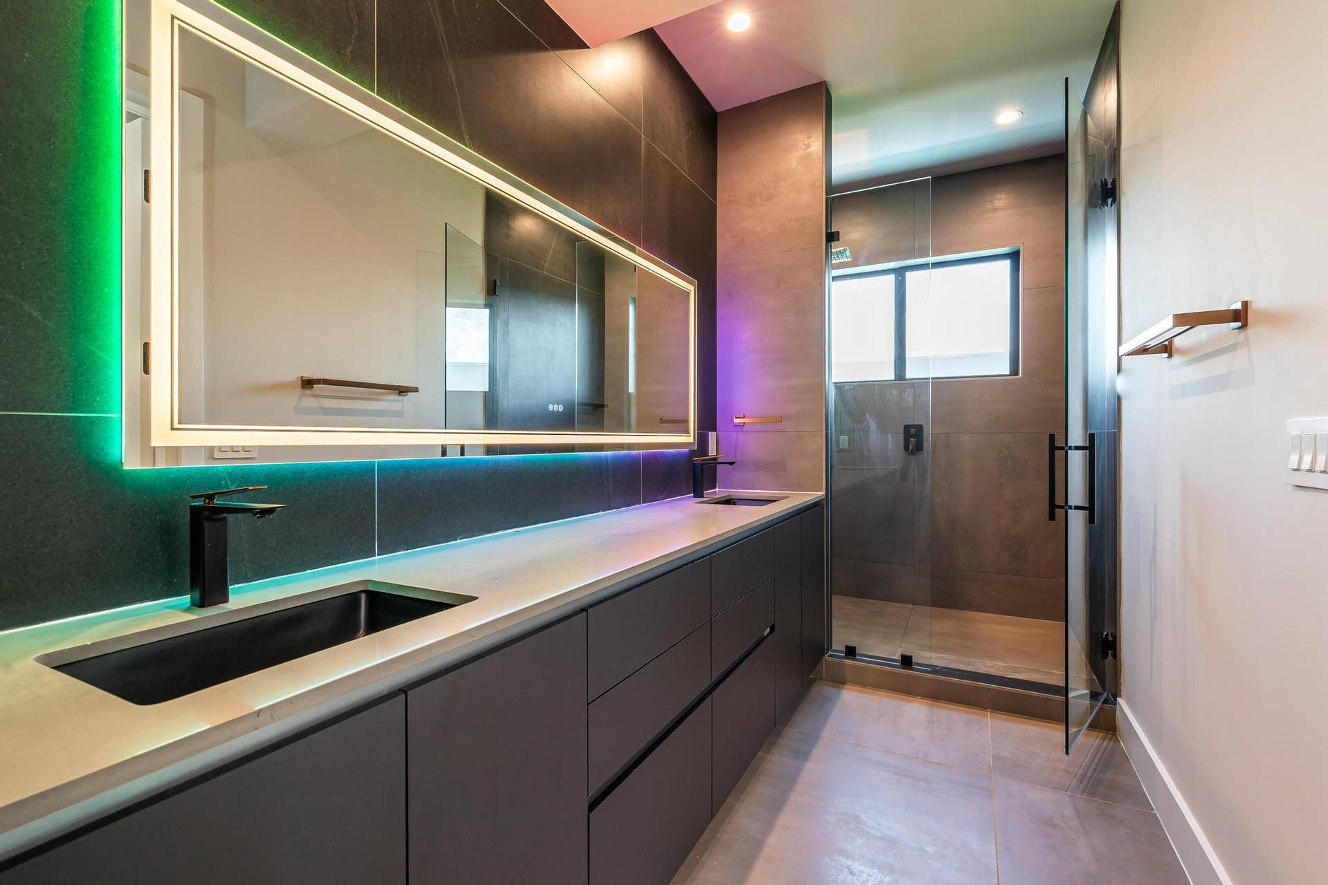 919 NE 17th Terrace, #A, Fort Lauderdale, FL 33304 DSC03880