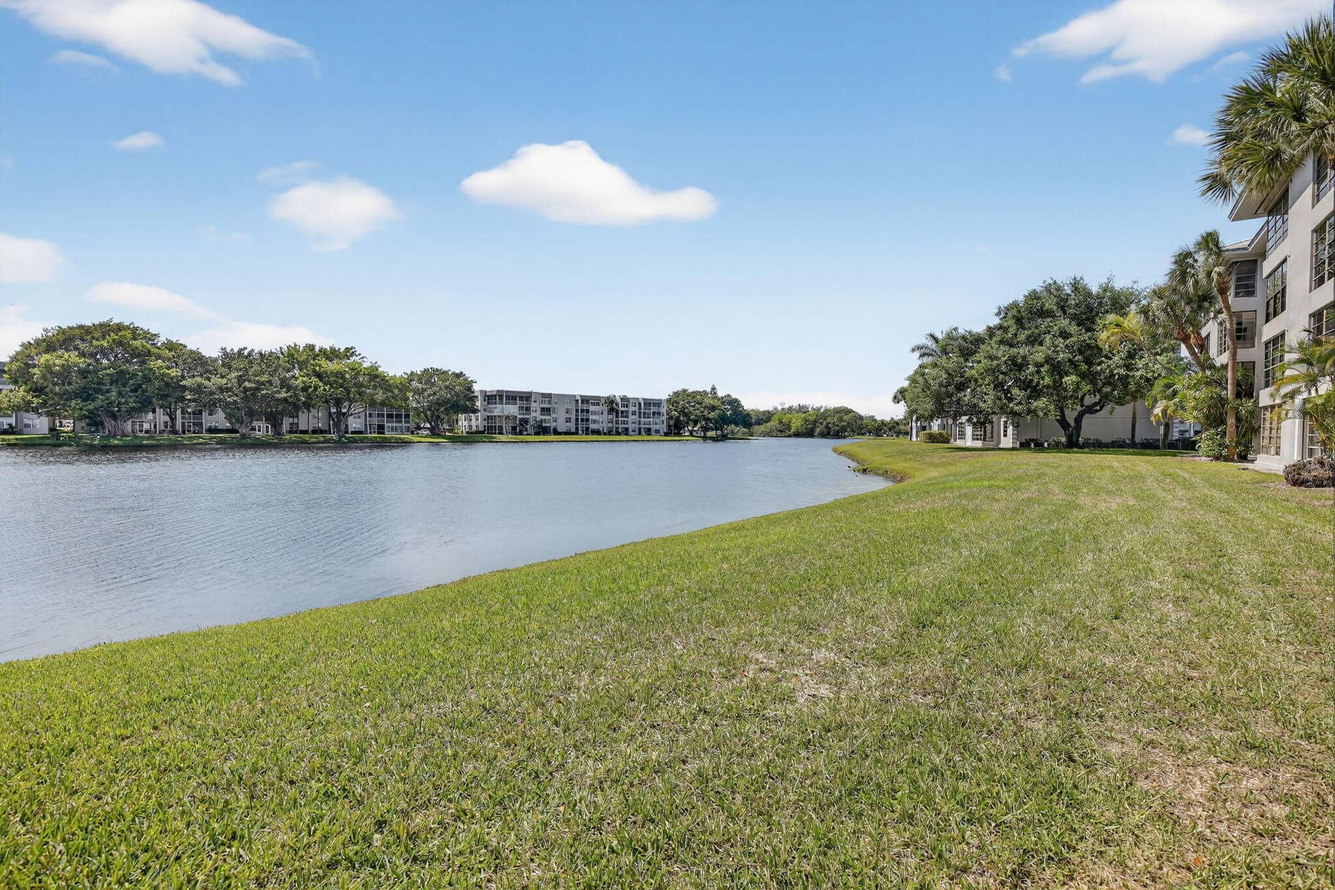 1528 Whitehall Drive, #202, Davie, FL 33324 33-web-or-mls-_A7A1440