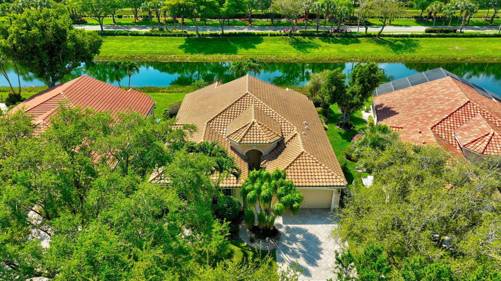 6850 Fiji Circle, Boynton Beach, FL 33437 90-web-or-mls-DJI_0629_30_31_32_33
