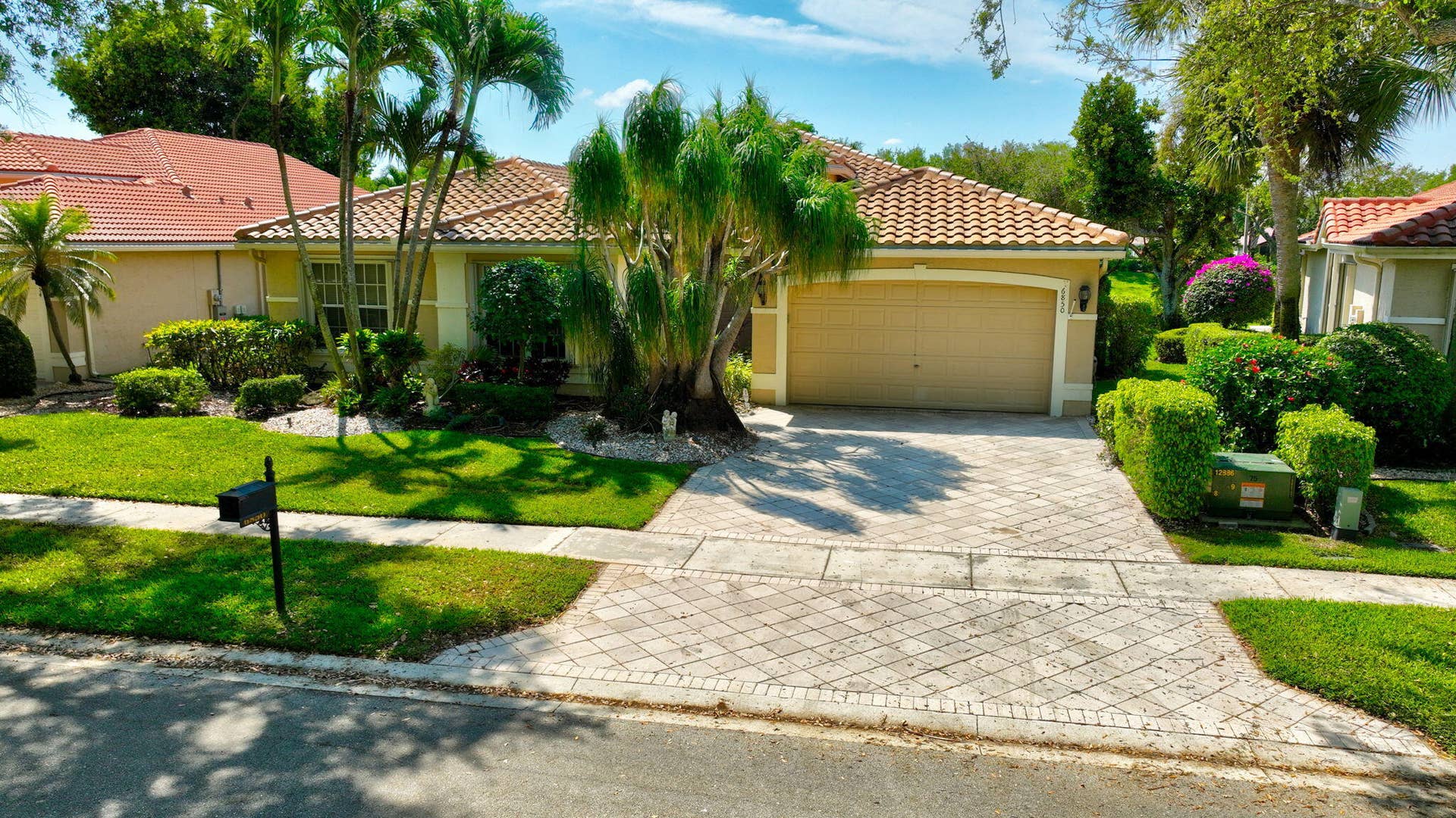 6850 Fiji Circle, Boynton Beach, FL 33437 86-web-or-mls-DJI_0609_10_11_12_13