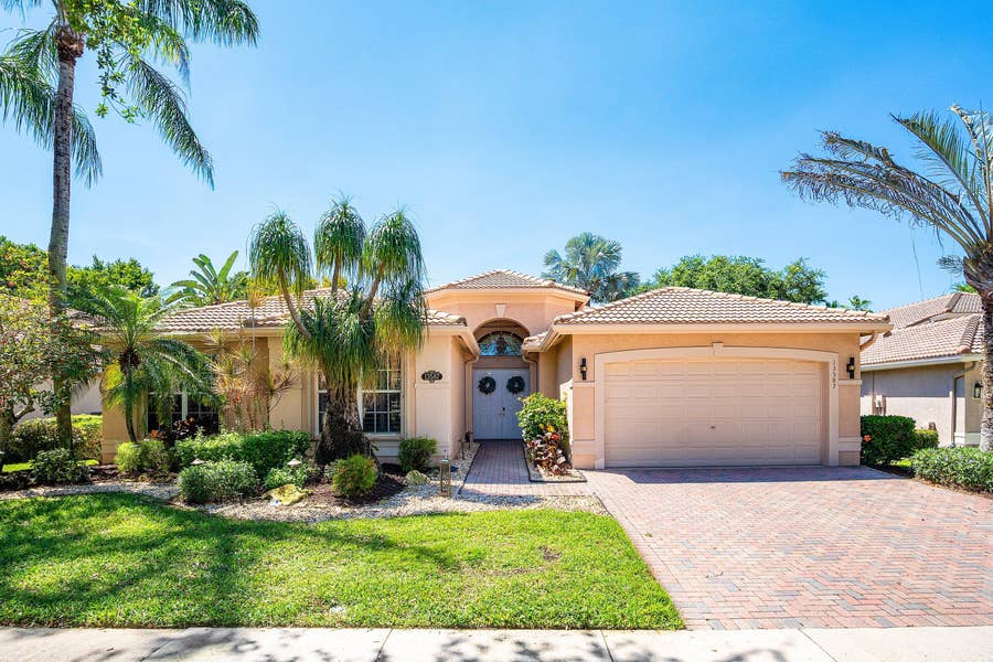 Property photo for 13587 Barcelona Lake Circle, Delray Beach, FL