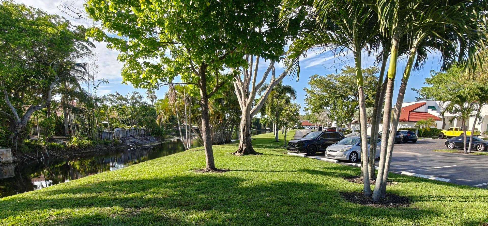 385 NW 36th Avenue, Deerfield Beach, FL 33442 View from back and side yard