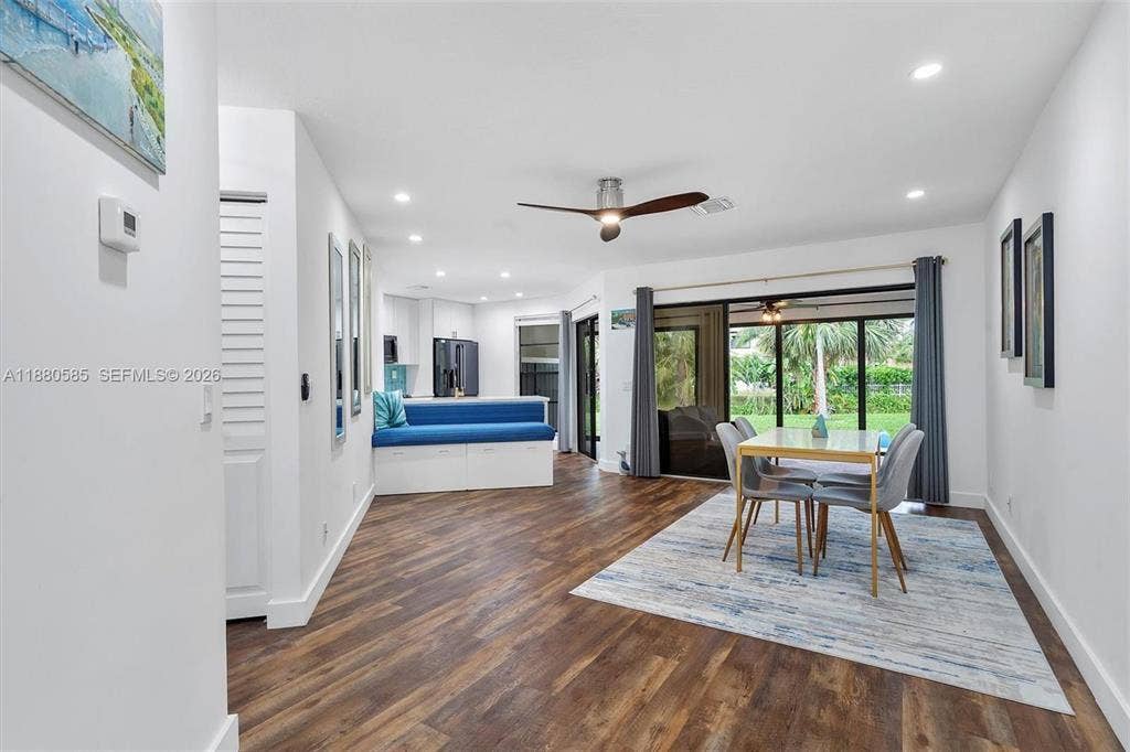 385 NW 36th Avenue, Deerfield Beach, FL 33442 Dining living kitchen