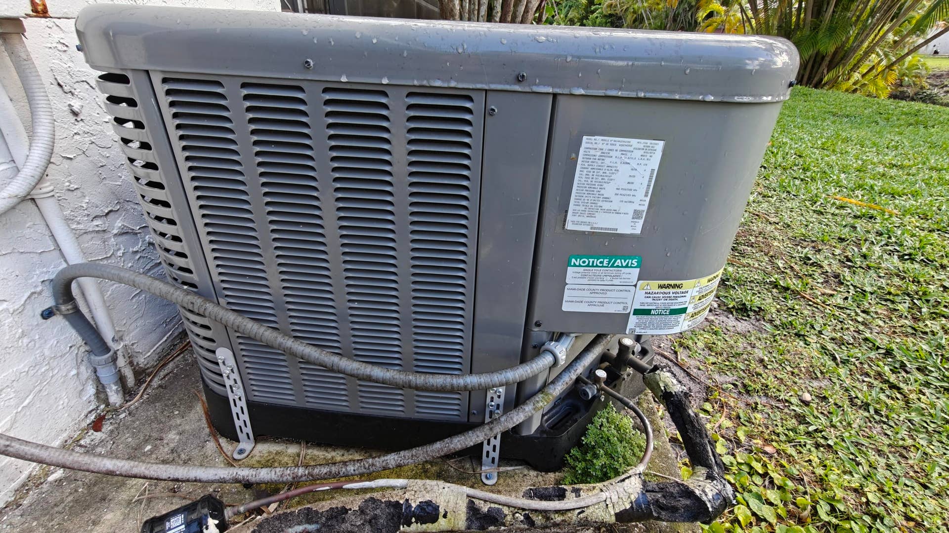 385 NW 36th Avenue, Deerfield Beach, FL 33442 AC condenser unit