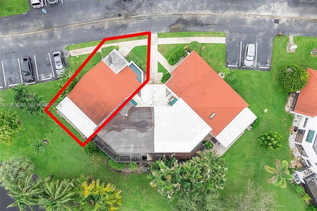 385 NW 36th Avenue, Deerfield Beach, FL 33442 385 Drone view building
