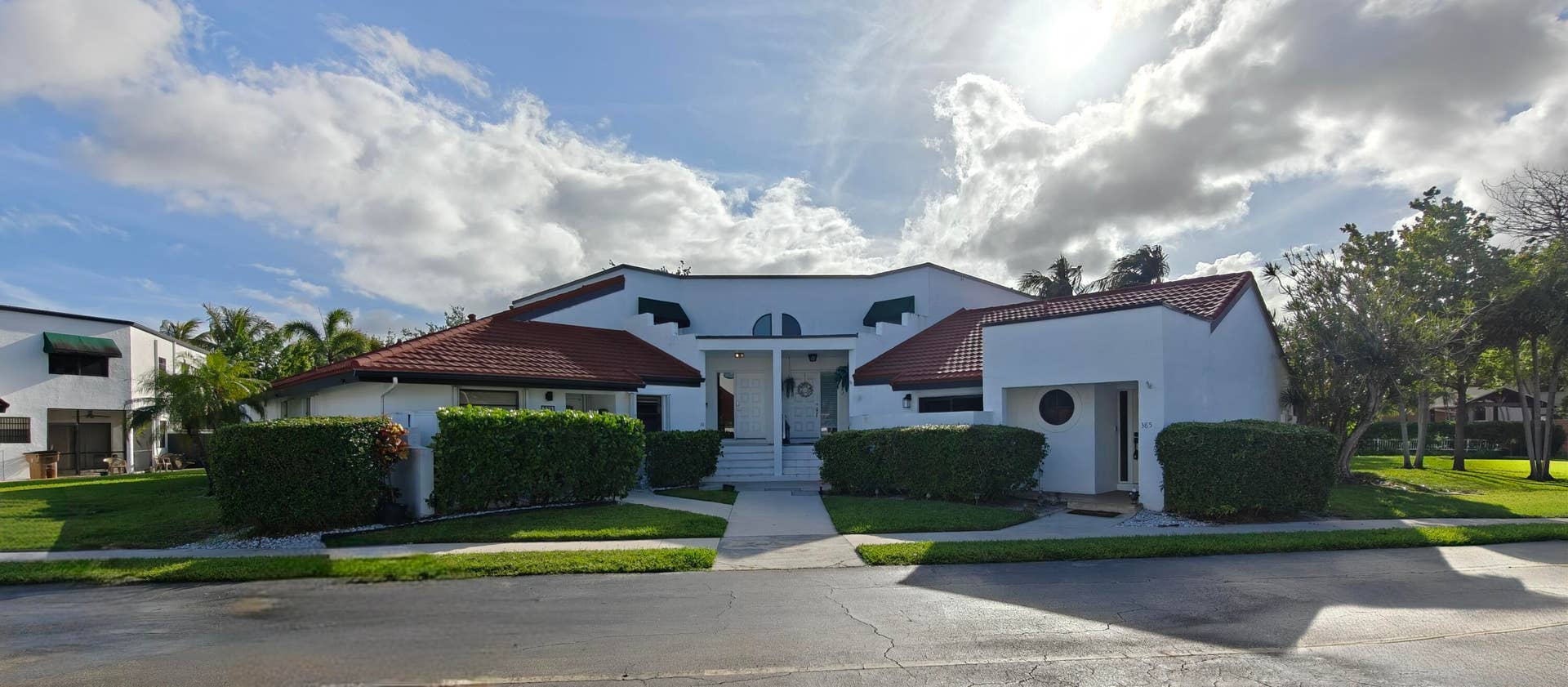 385 NW 36th Avenue, Deerfield Beach, FL 33442 Front exterior view of entire building (